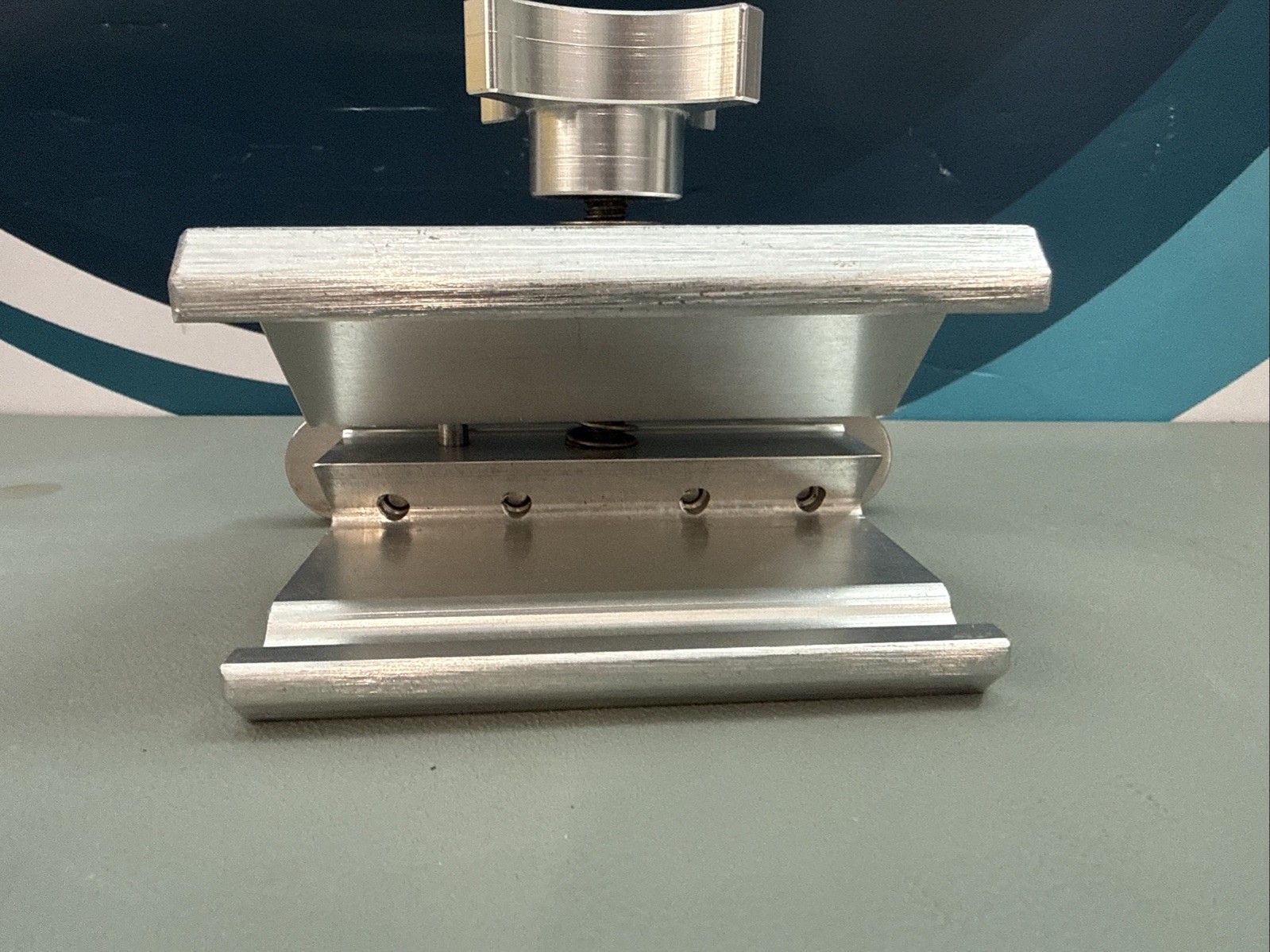 Steris SURGIGRAPHIC 6000 OR Surgical Mounting Side Rail Table Adaptor
