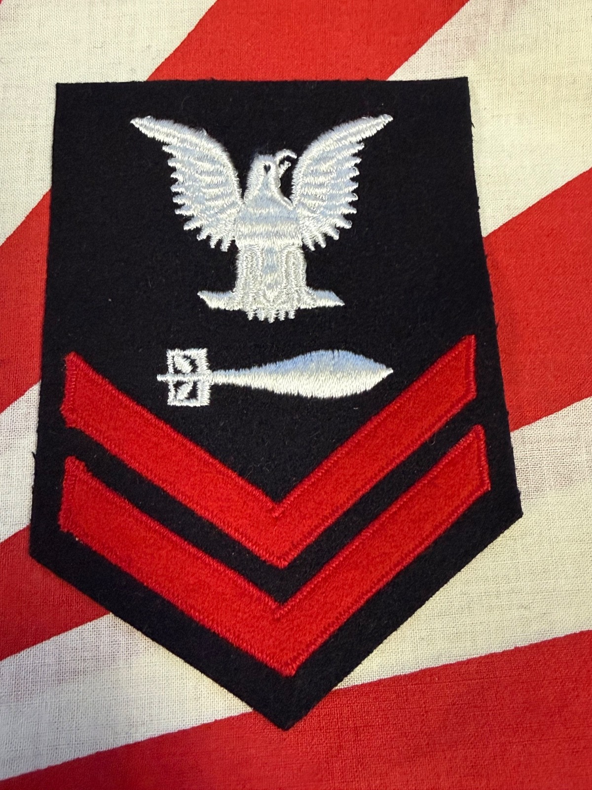 Pre1941 Left-Facing USN NAVY TORPEDOMAN 2ND CLASS BLUE RATING BADGE