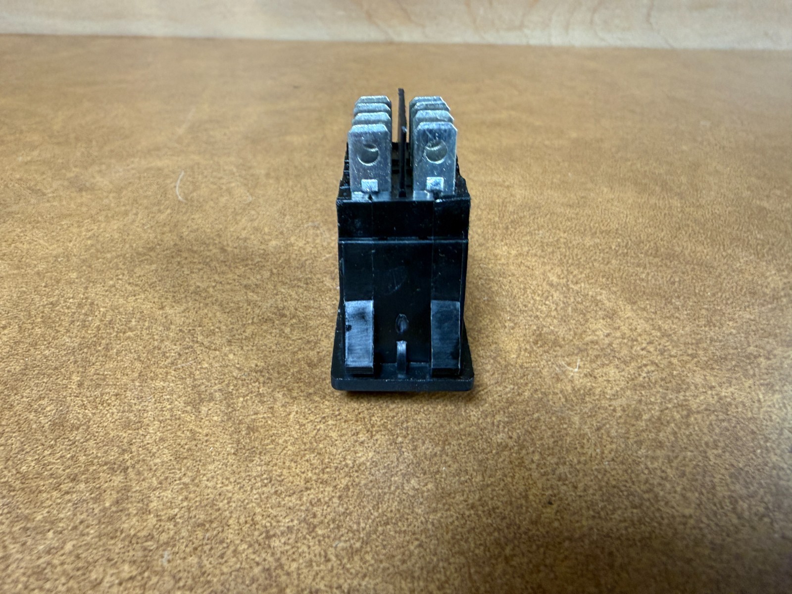 SWANN Series 82 Privacy / Call Switch