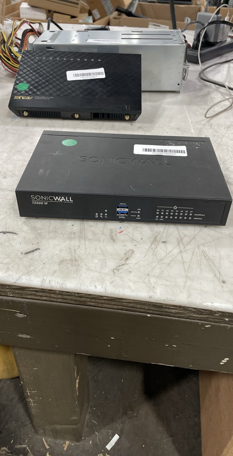 SonicWall TZ500 W APL29-0B7 Network Security Firewall Appliance Unit