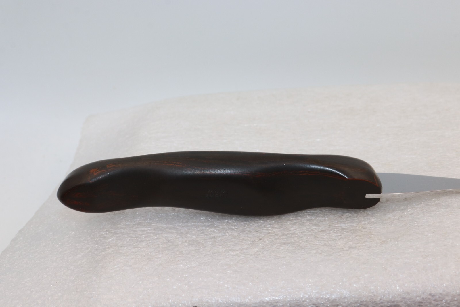 NO. CUTCO 1027 Serving Fork Orange/Brown Swirl Handle