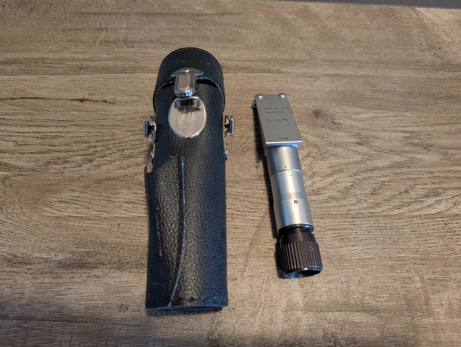 Vintage Atago  Hand-Held Refractometer 0-32% Made in Japan With Carrying Case