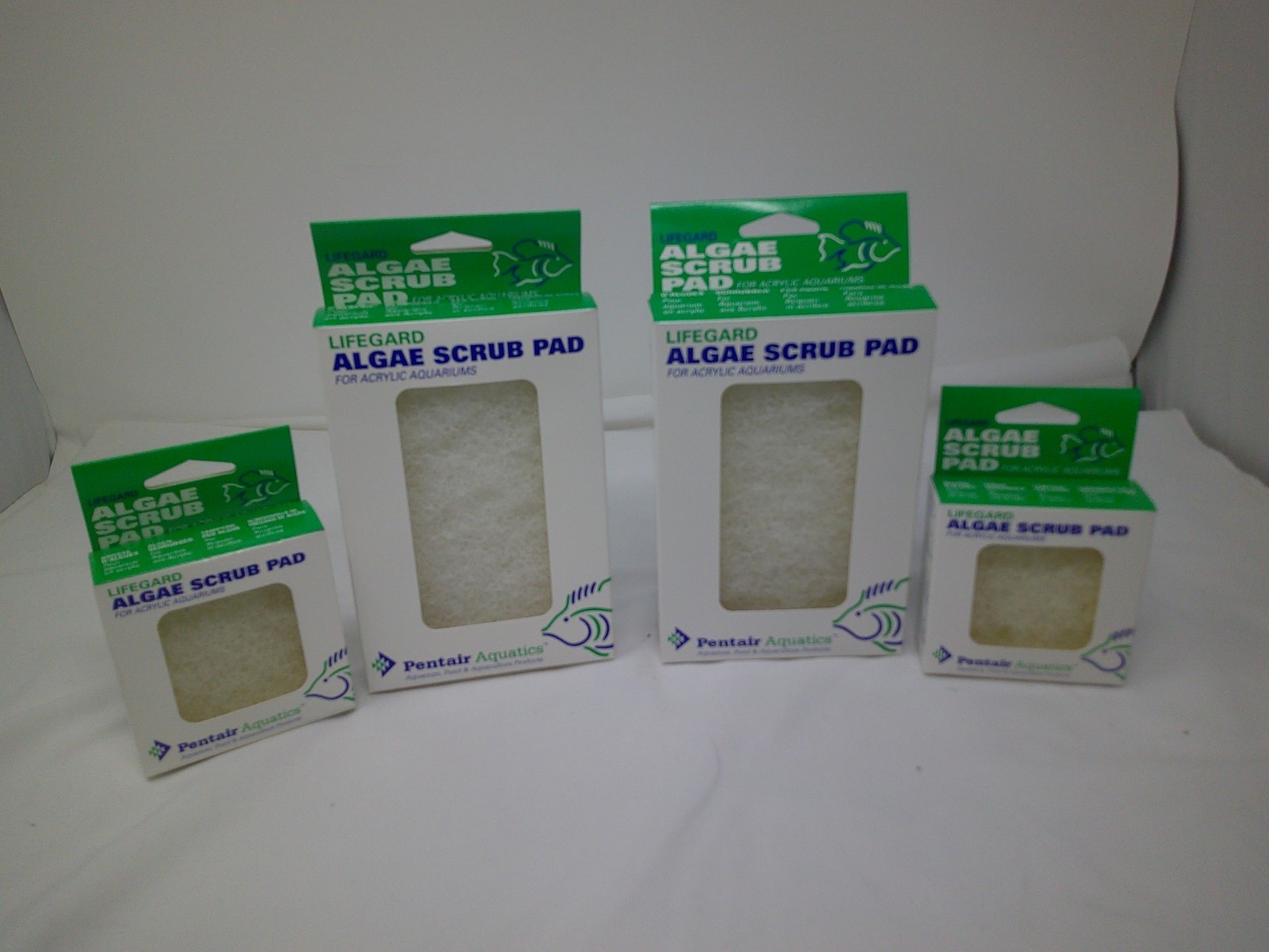 Lifegard  Algae Scrub Pad for ACRYLIC Aquarium boxes of 4"X6" and 3X3"