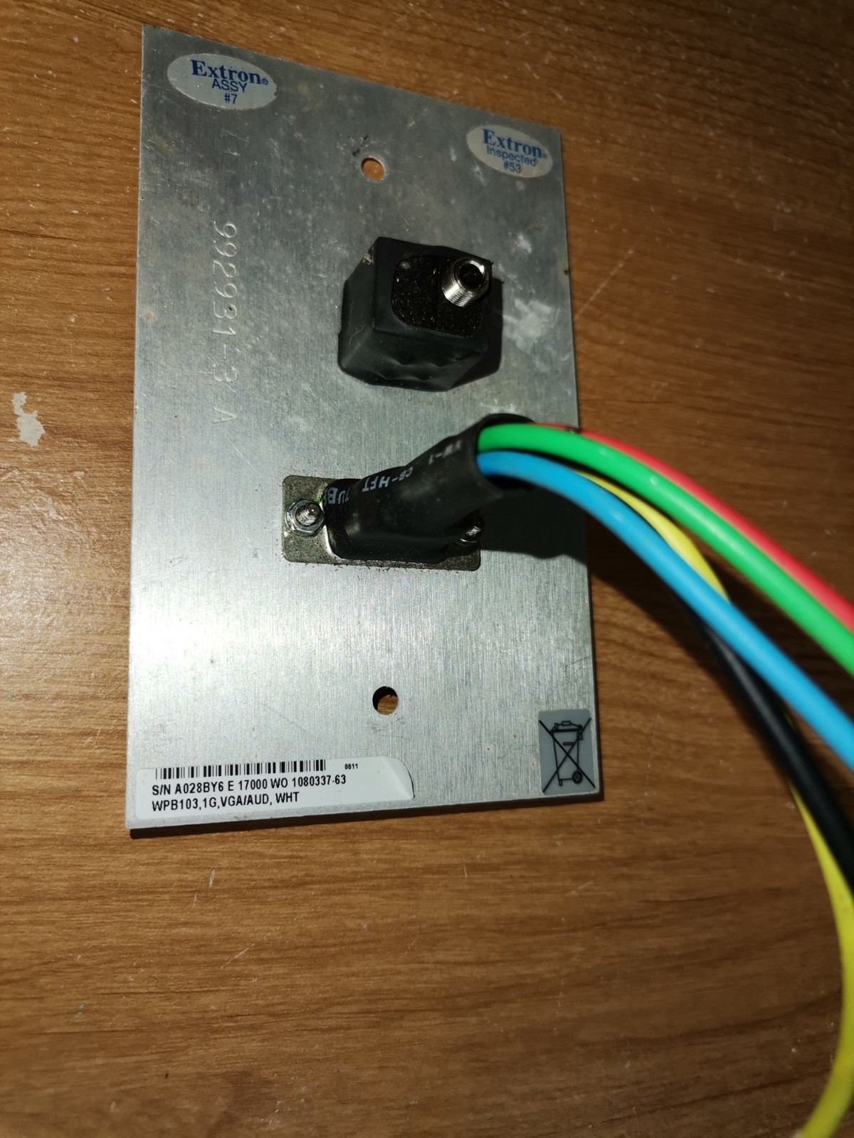 EXTRON WPB 103 computer connect plate with cables