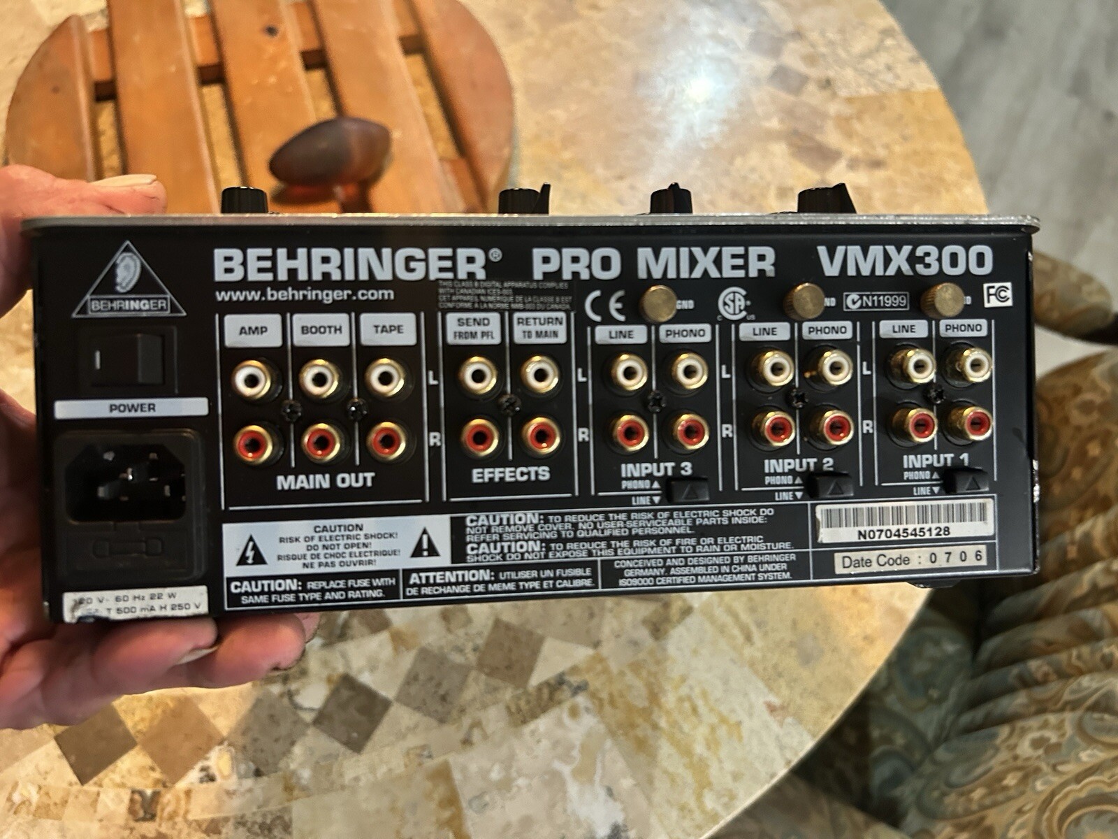Behringer VMX 300 Professional DJ Mixer