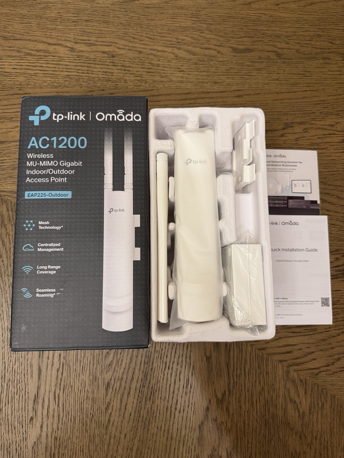 TP-Link Long Range Outdoor Access Point (EAP225-Outdoor) – AC1200 Dual Band