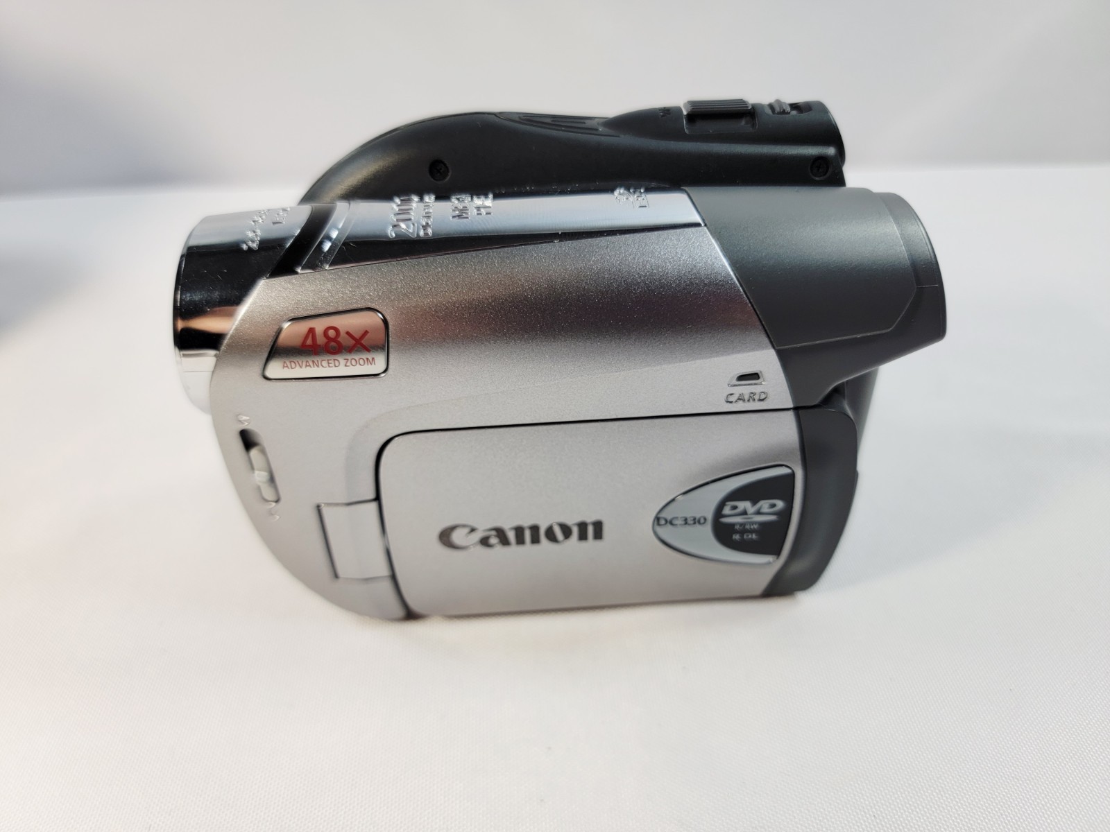 Canon DC330 DVD Camcorder with 37x Optical Zoom, Bundle