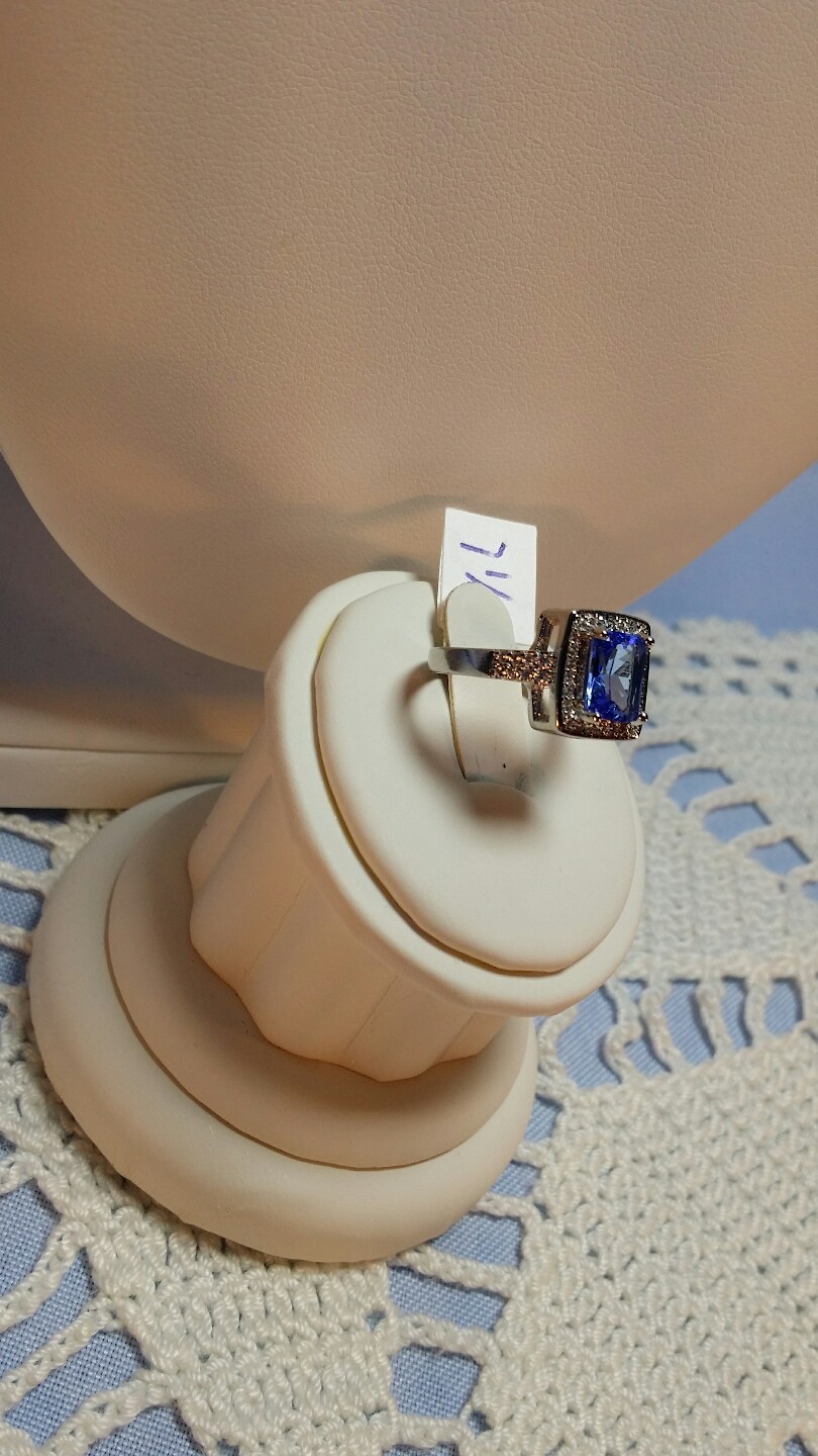New Handcrafted Emerald Princess Ring Sterling Silver