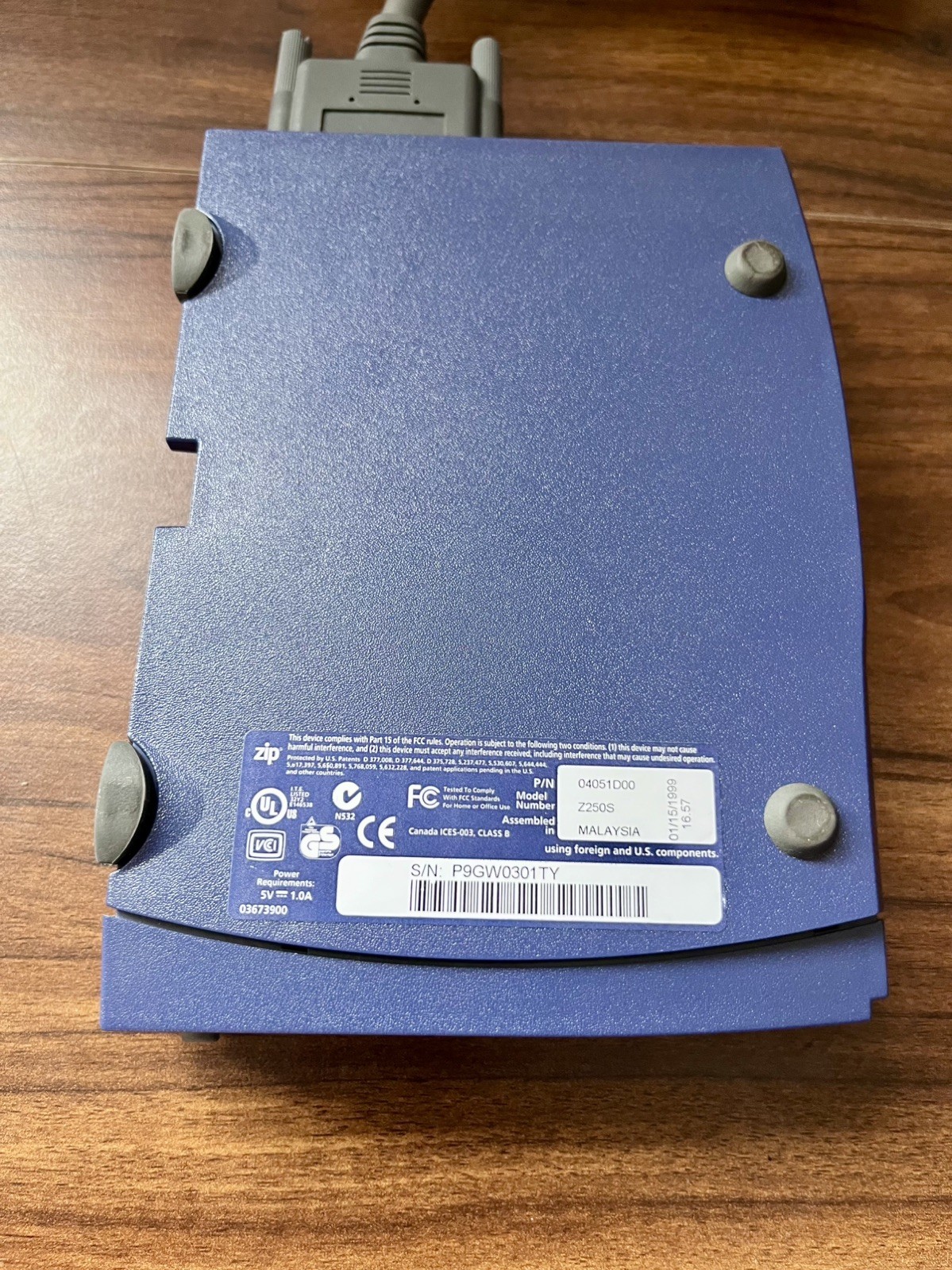 Iomega Zip 250 Z250P Parallel External Drive with cable, UNTESTED, No Charger