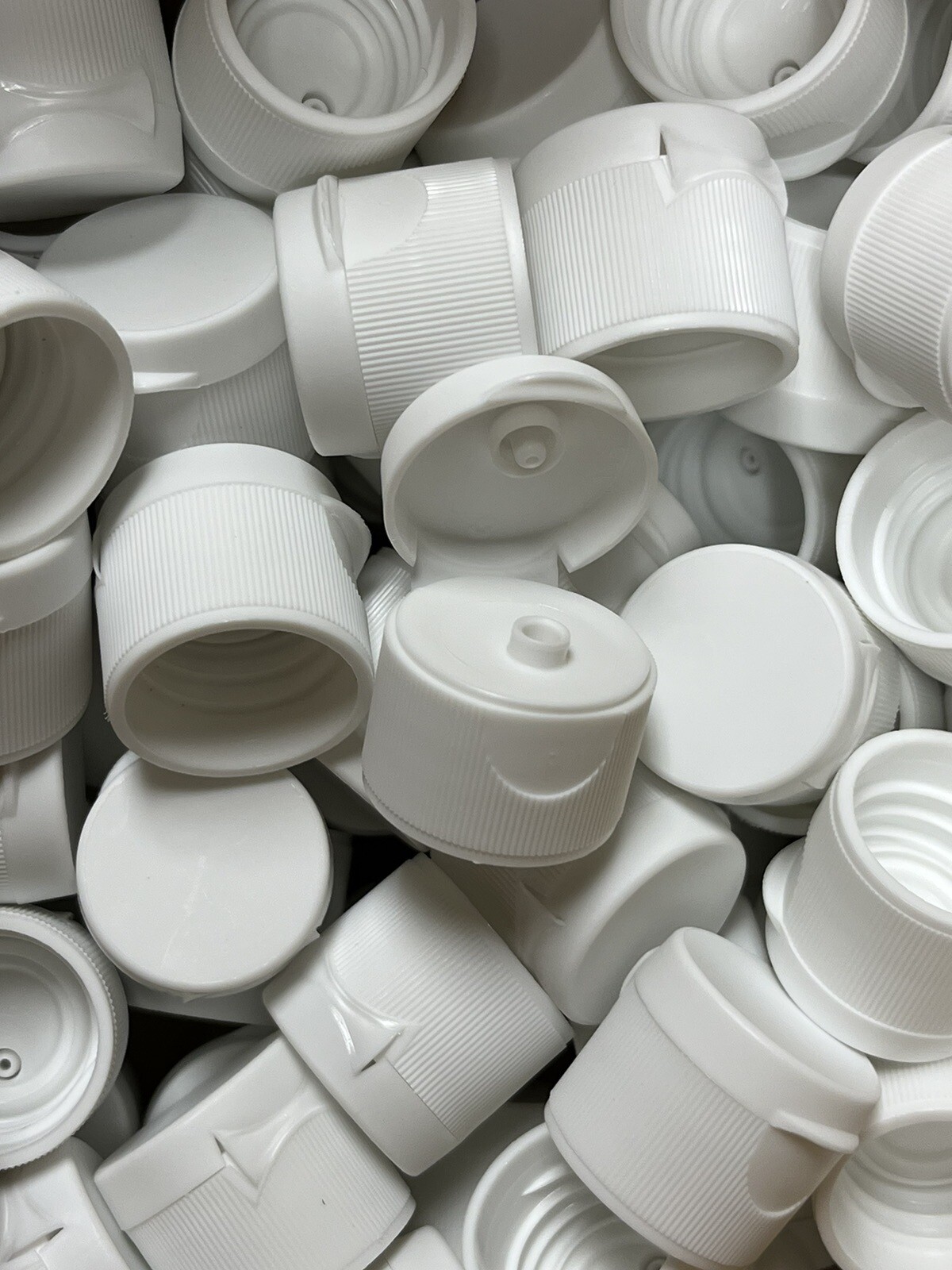 50 pack- 2oz (60mL) Plastic Boston Round Squeeze Bottles (With Caps) GOOD QUALIT