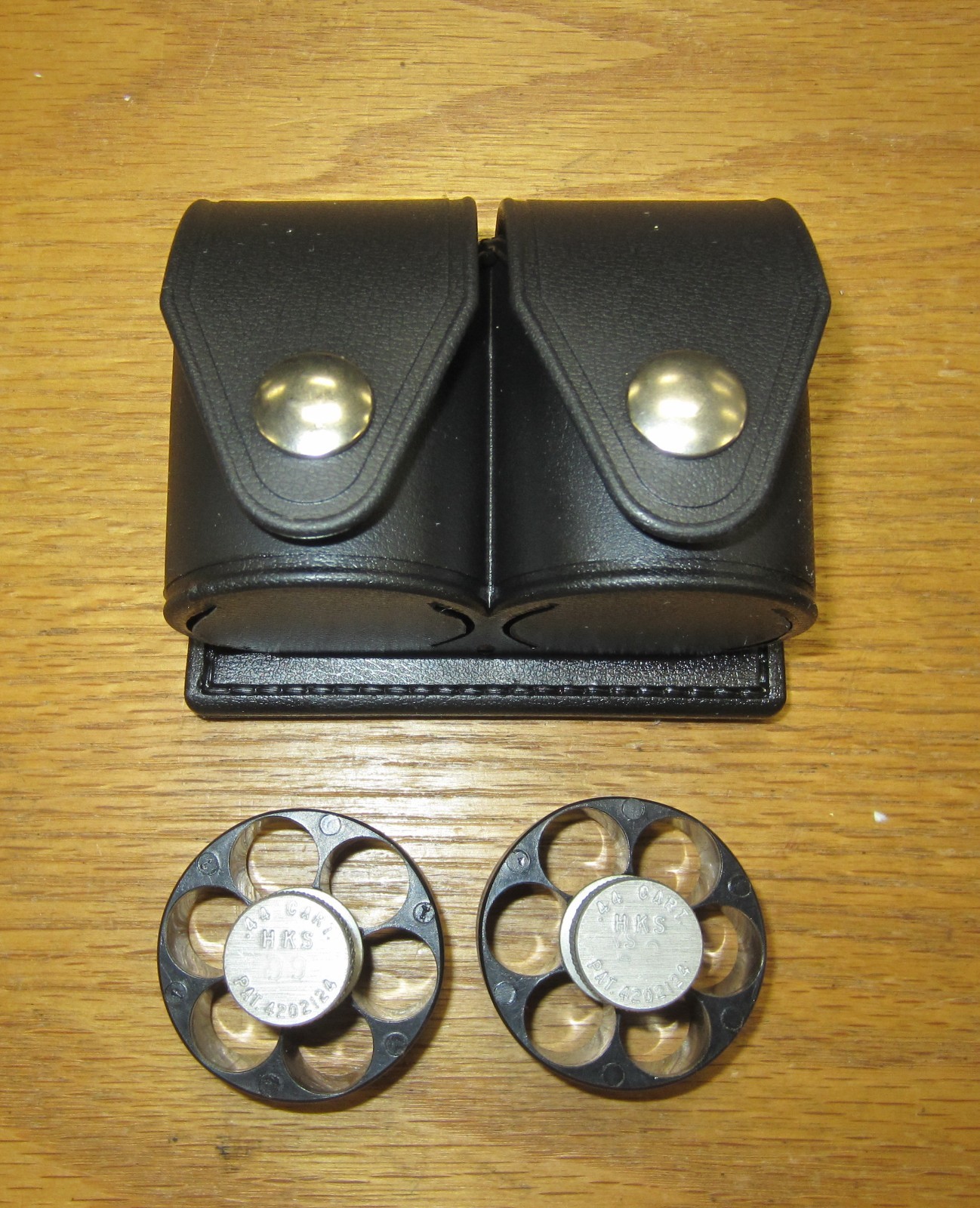 Two HKS PYA Speedloaders Colt Python with Case