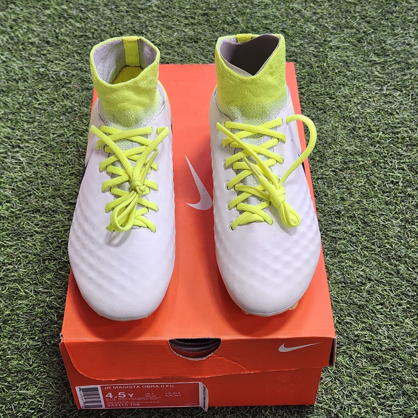 Nike Jr. Magista Obra II Fg Kids Soccer Shoes  White-Volt-Black