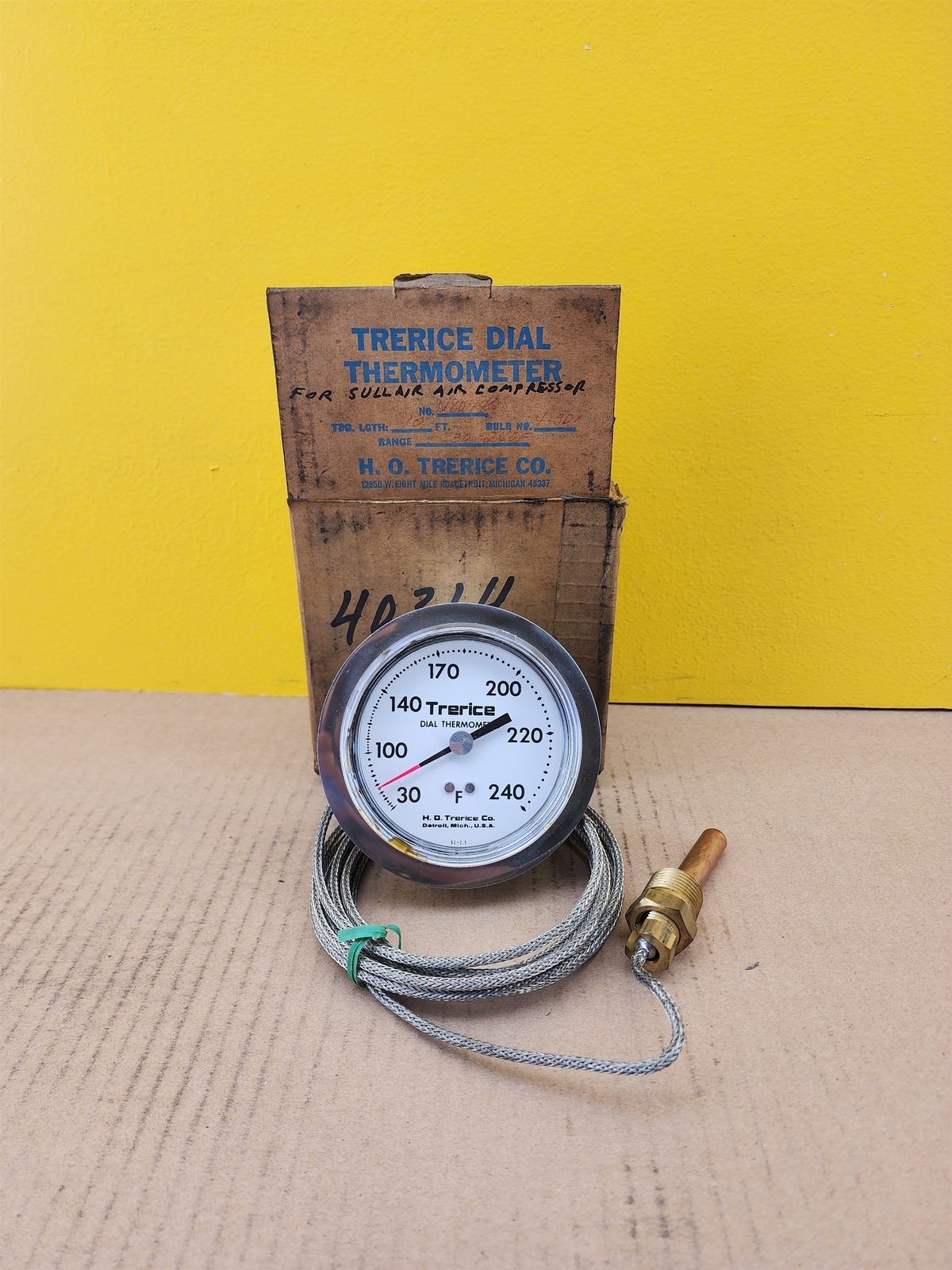 NEW Trerice N80440 Dial Thermometer 30-240F Range