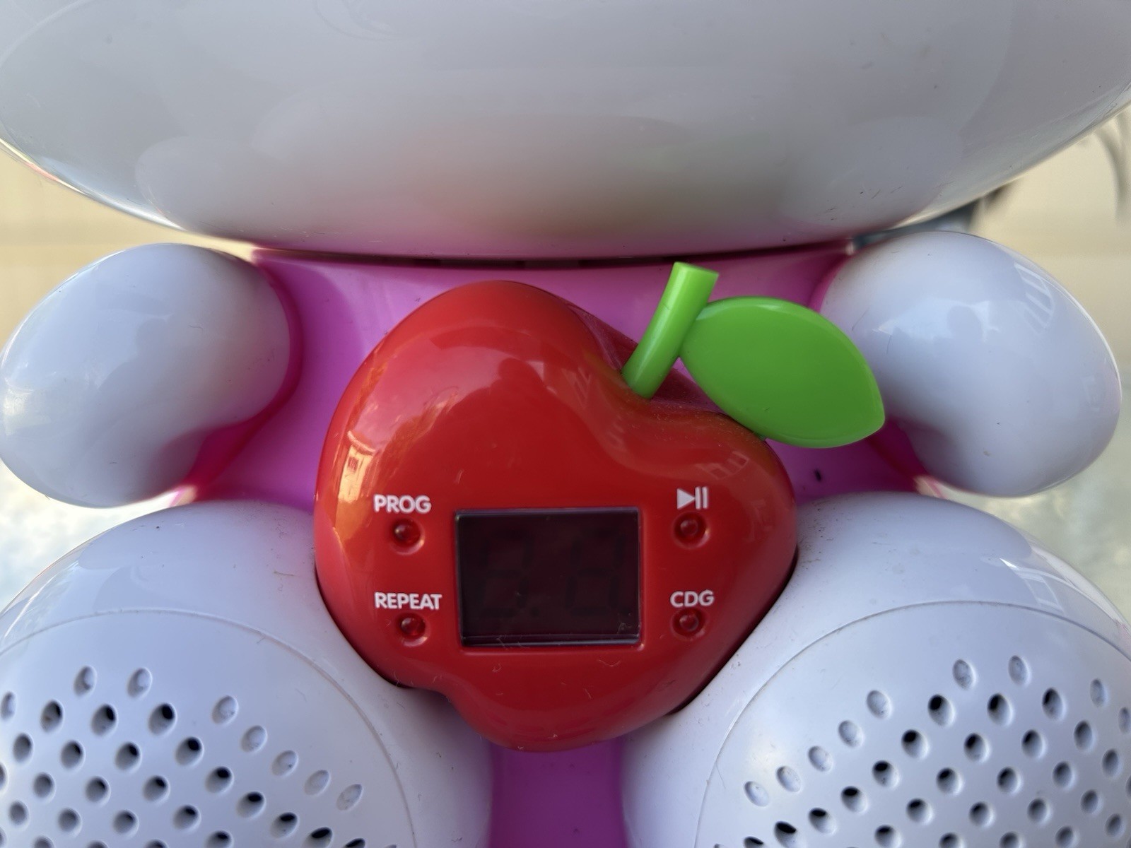 Hello Kitty 2013 Karaoke Machine/CD Player/Camera/video & MicPower Cord/ READ