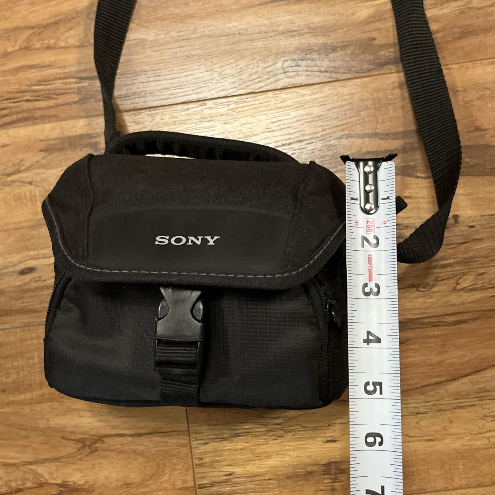 SONY camera case hand carry or adjustable strap black padded