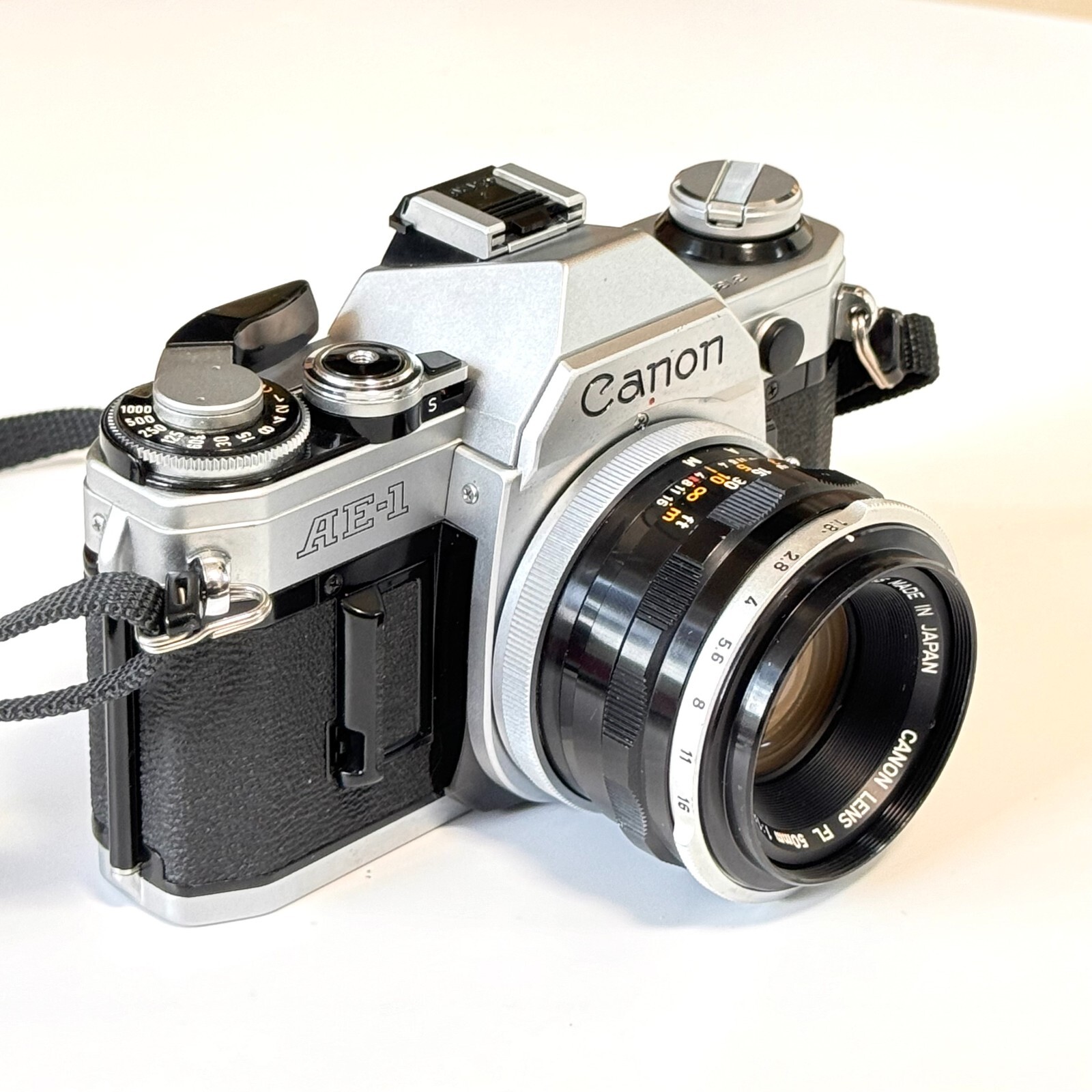 Canon AV-1 SLR 35mm Camera W FD 50mm F/1.8 Lens & Strap