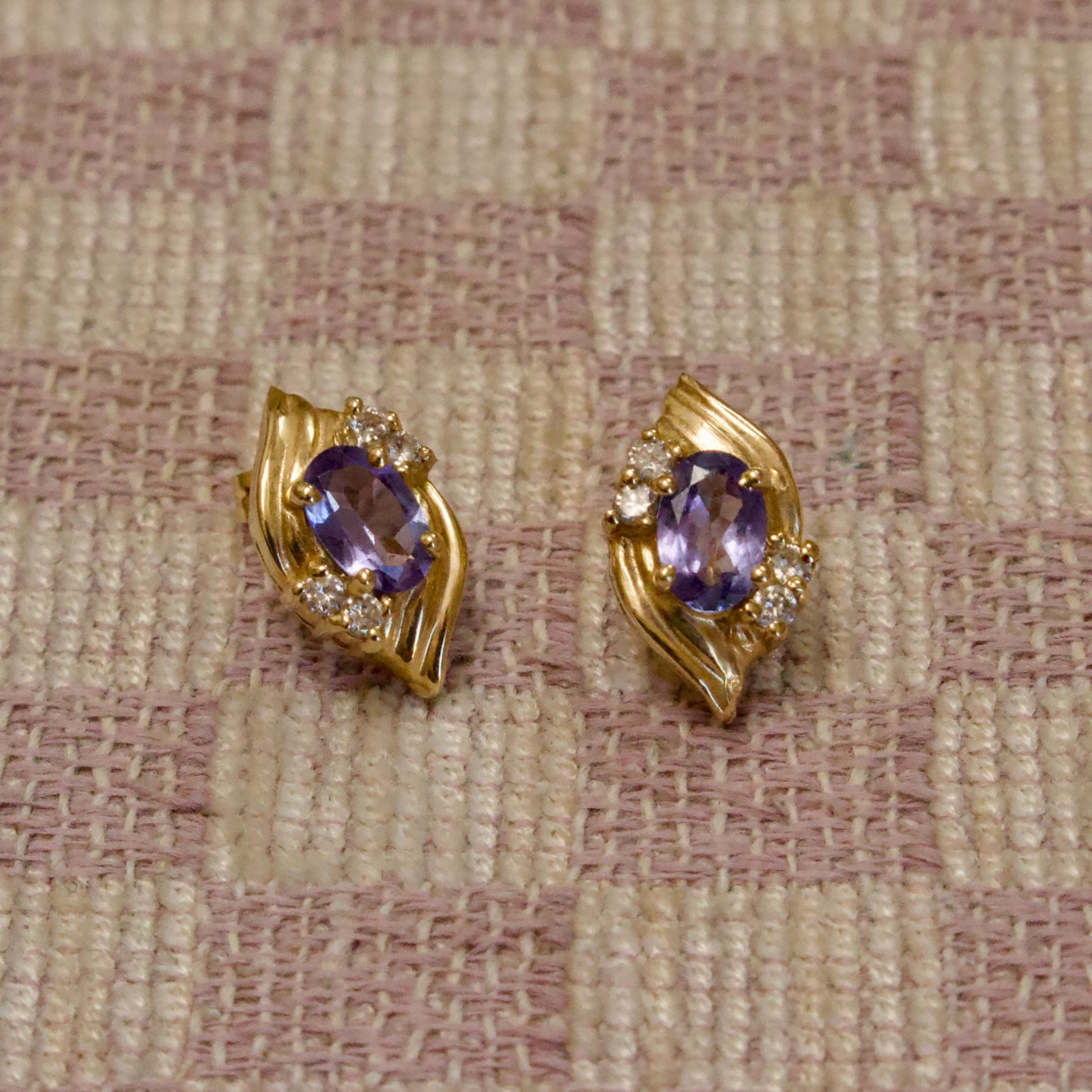 NEW 14K YELLOW GOLD ONE CARAT 6x4mm NATURAL TANZANITE & DIAMOND STUD EARRINGS