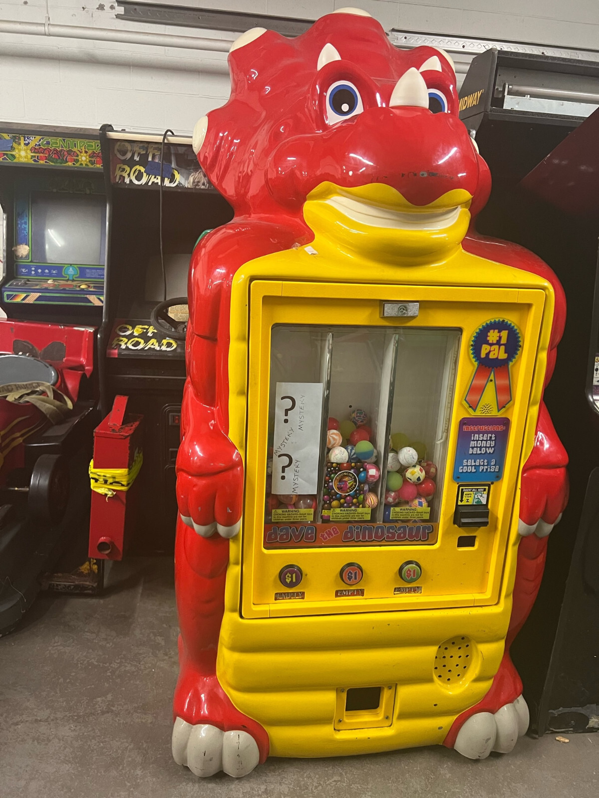 DINOSAUR VENDING MACHINE (Excellent Condition) *RARE*