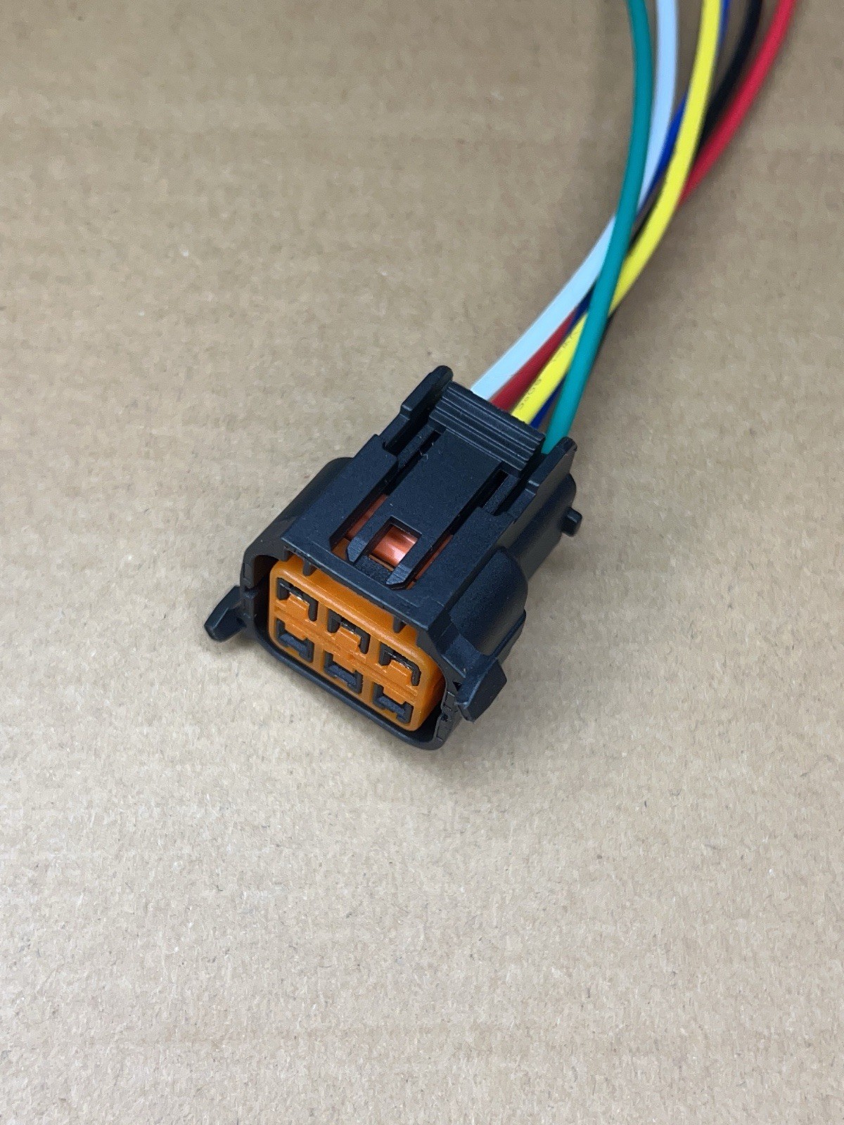 New 92208-J9020 Daytime Running Lamp Connector Plug  For 2018-2021 Hyundai Kona