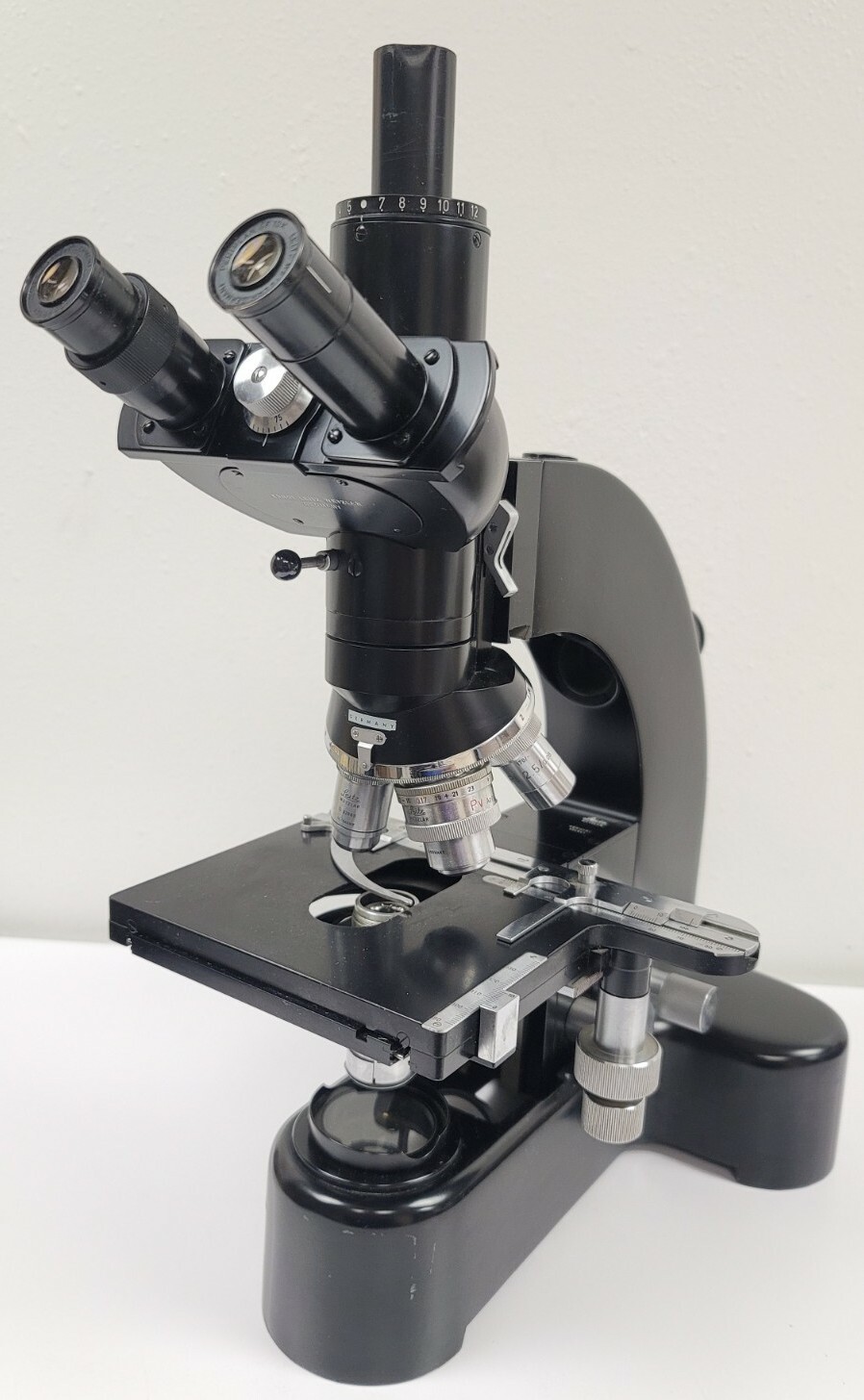 Leitz Wetzlar Ortholux Trinocular Microscope w/ Five Objectives Germany