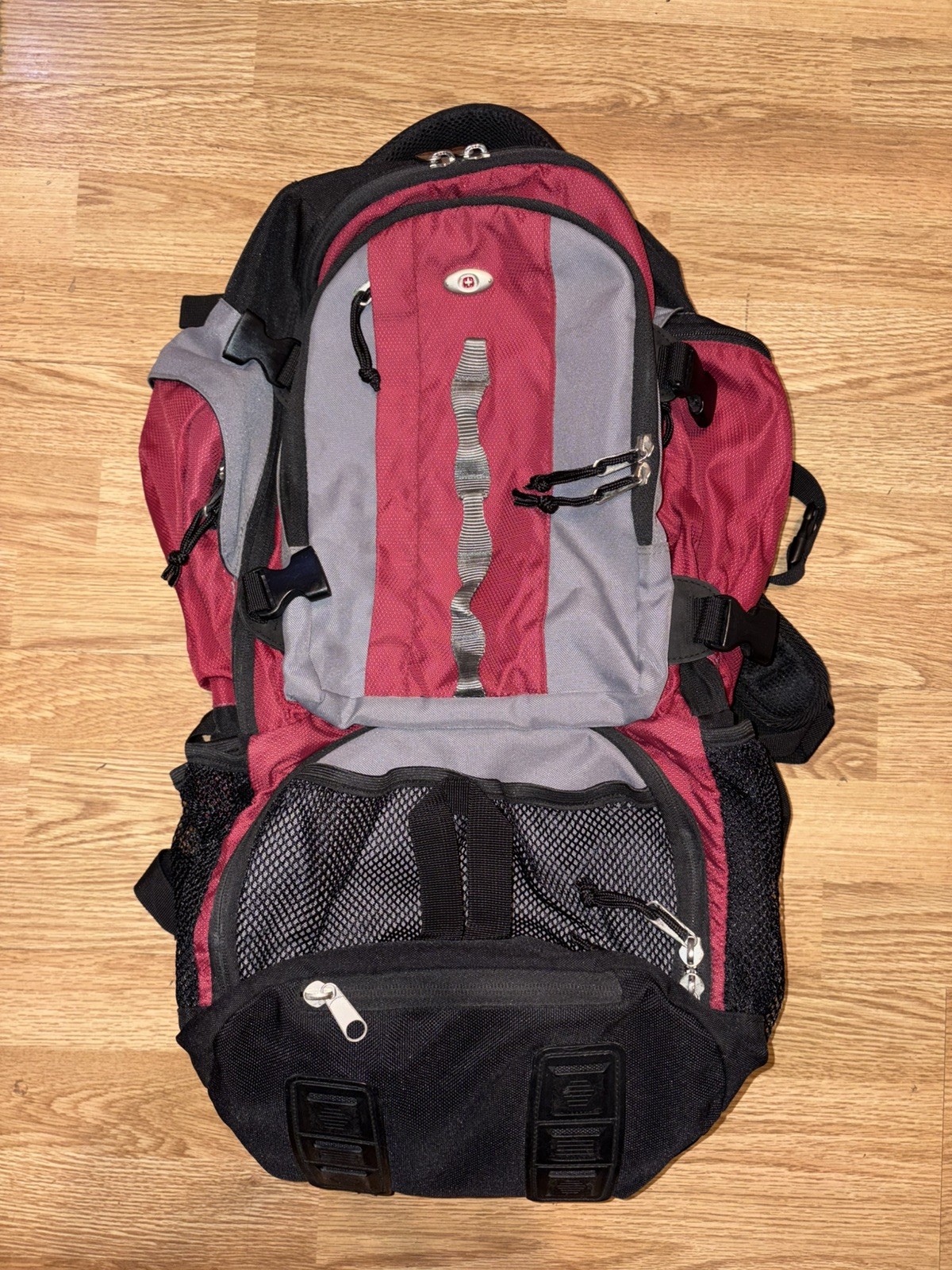 SwissGear Wenger Bergen Backpack Camping Hiking Internal Fame Pack 23.5x12x9