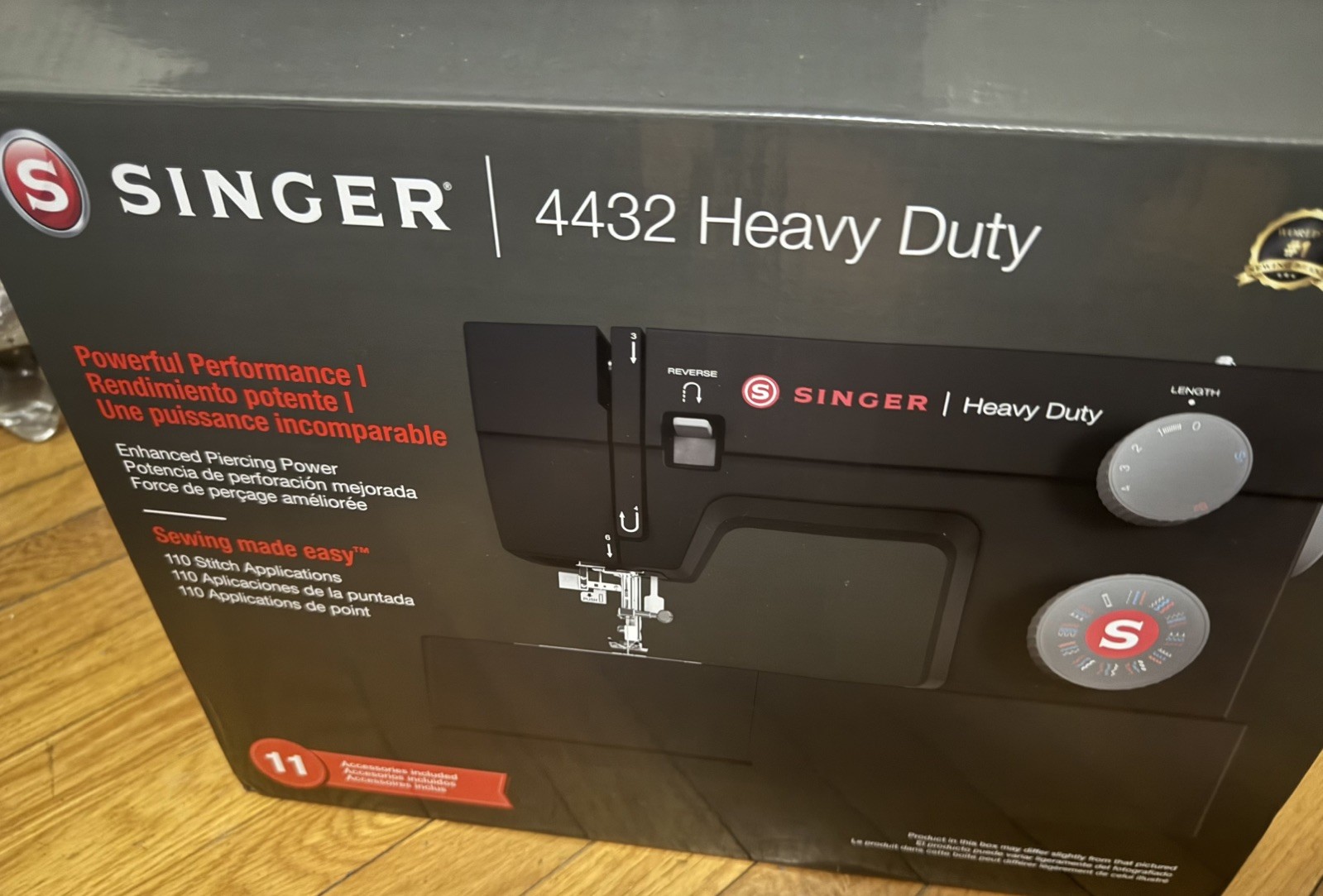Singers 4432 Heavy Duty Sewing Machine (Gray)+ Universal Carrying Case Bundle