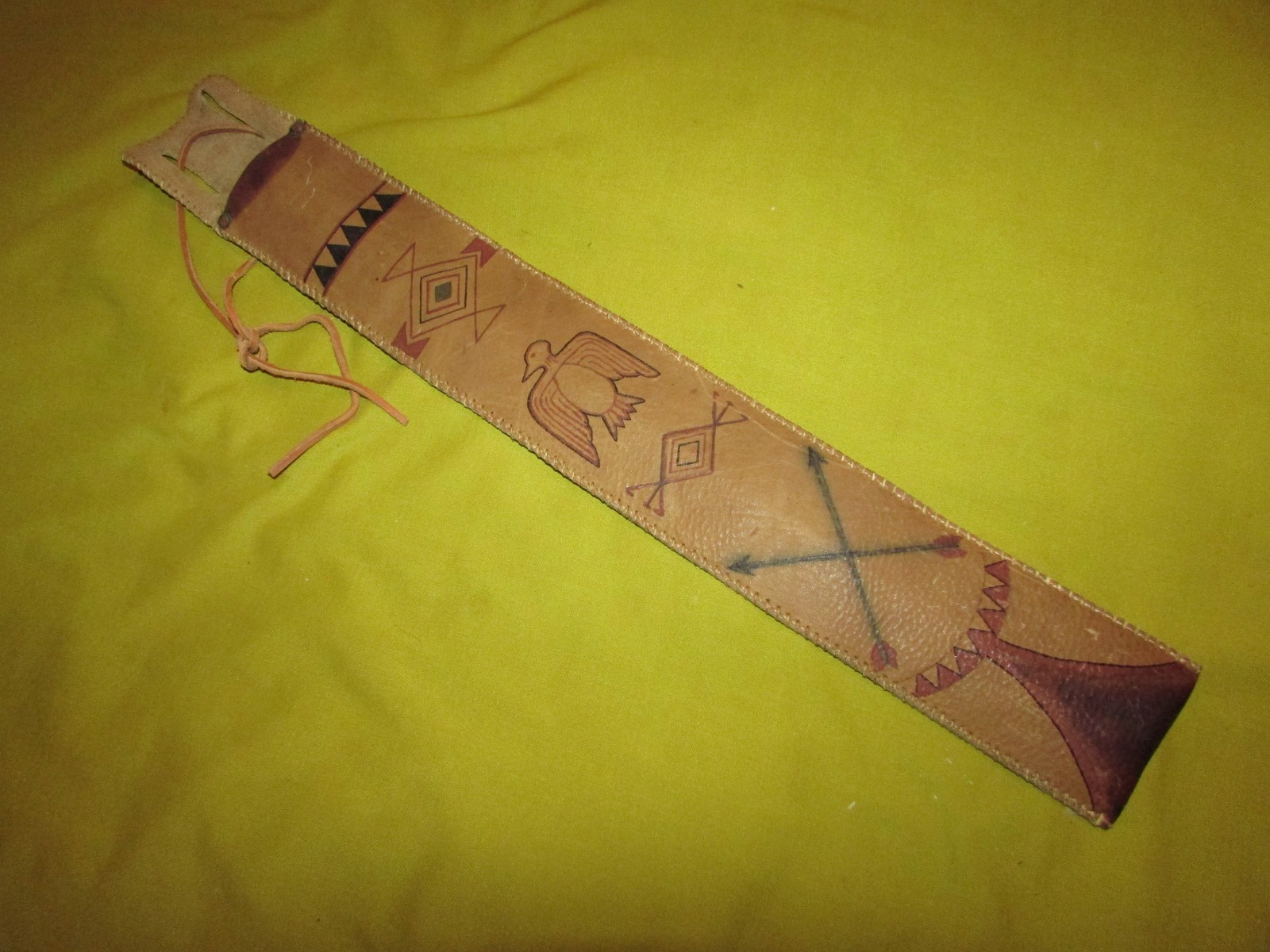 One of a Kind 1940's Archery Arrow Belt Quiver, Hand Decorated Indian Designs,VG