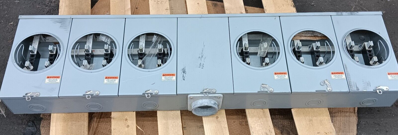 DURHAM 1005380A 300/250 AMP 6-GANG METER BANK 100A PER POS 4-JAW RINGLESS 600V