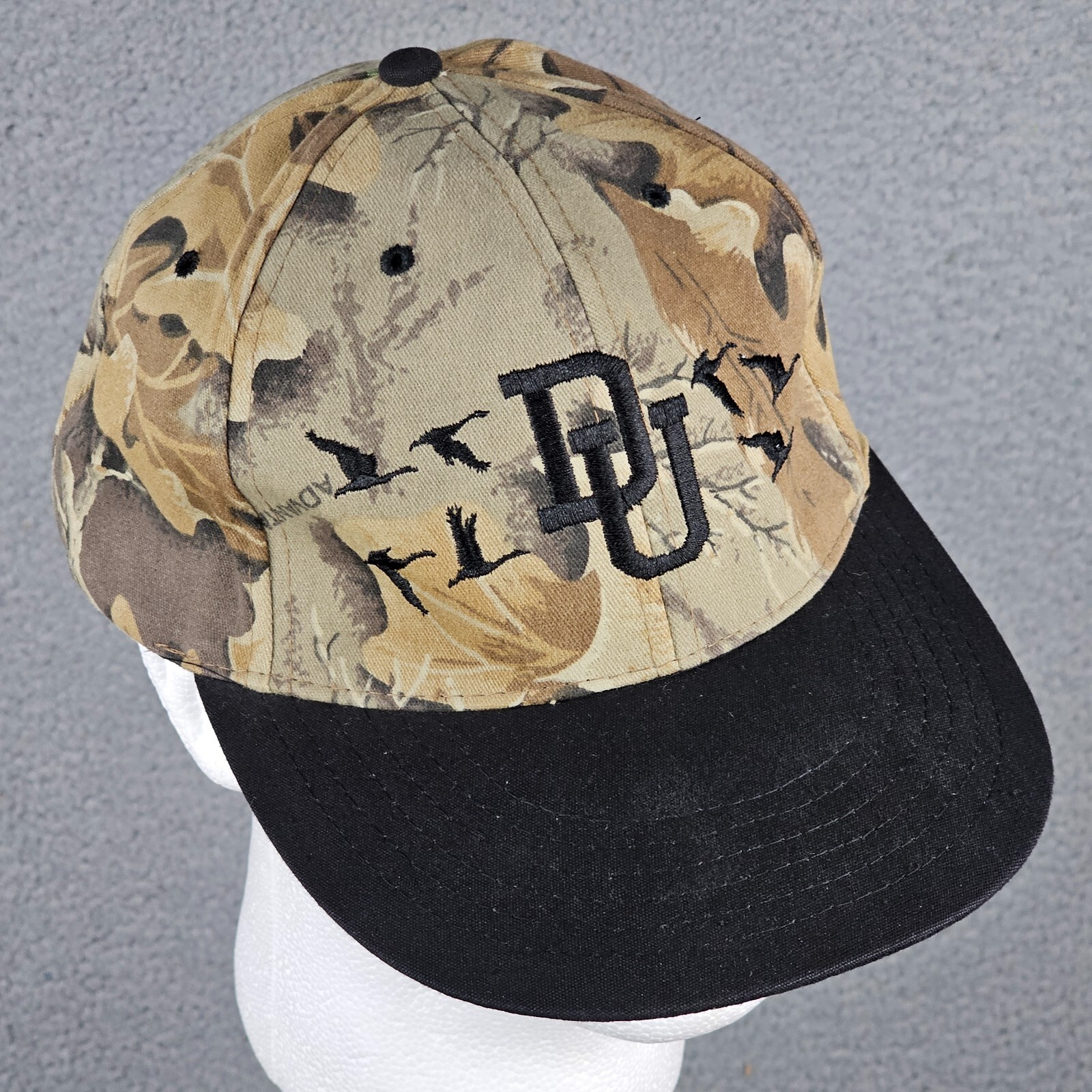 Ducks Unlimited Camo Truckers Hat Cap DU Black Brim Adjustable Strapback Vintage