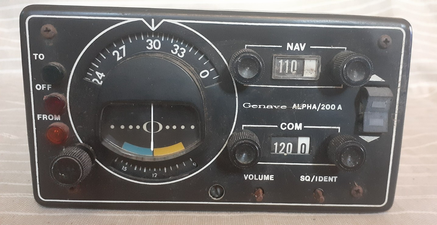 Vintage Genave Alpha/200A Aircraft Navigation & Communications Radio, Untested