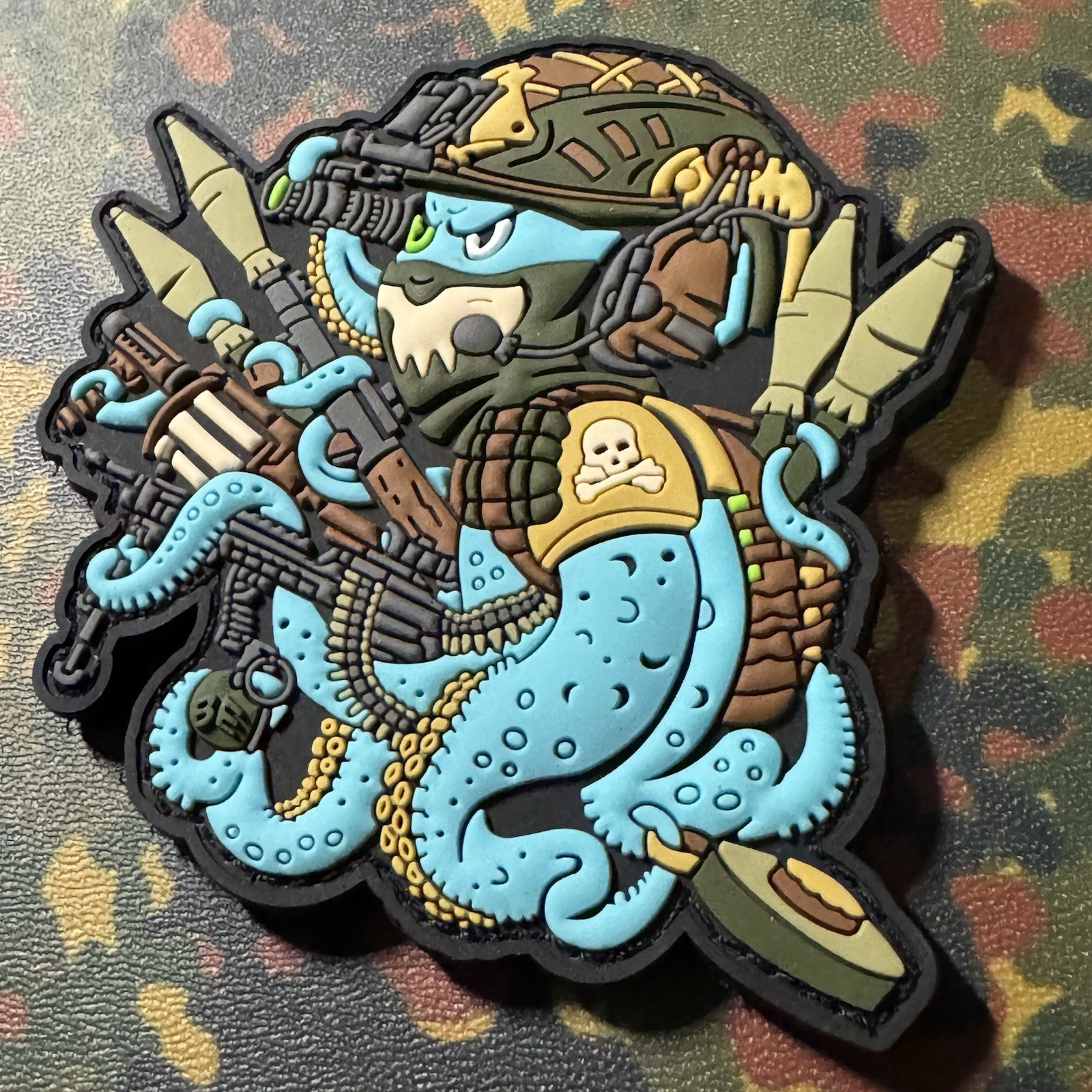 OCTOPUS OPERATOR PVC Morale Patch Hook/Loop Back TACTICAL SOLDIER USMC ARMY