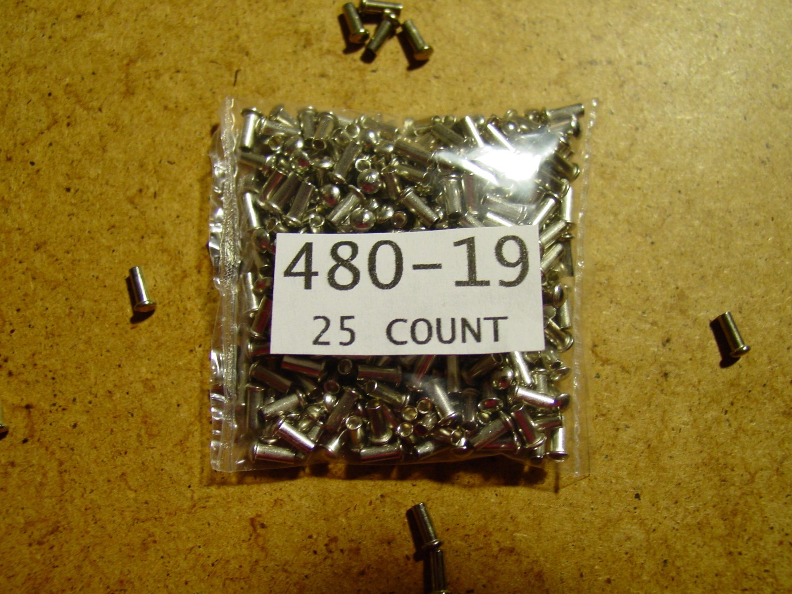 LIONEL 480-19 ARMATURE SPRING RIVET FOR LIONEL TRUCKS & PICK UP ROLLERS 25 PACK