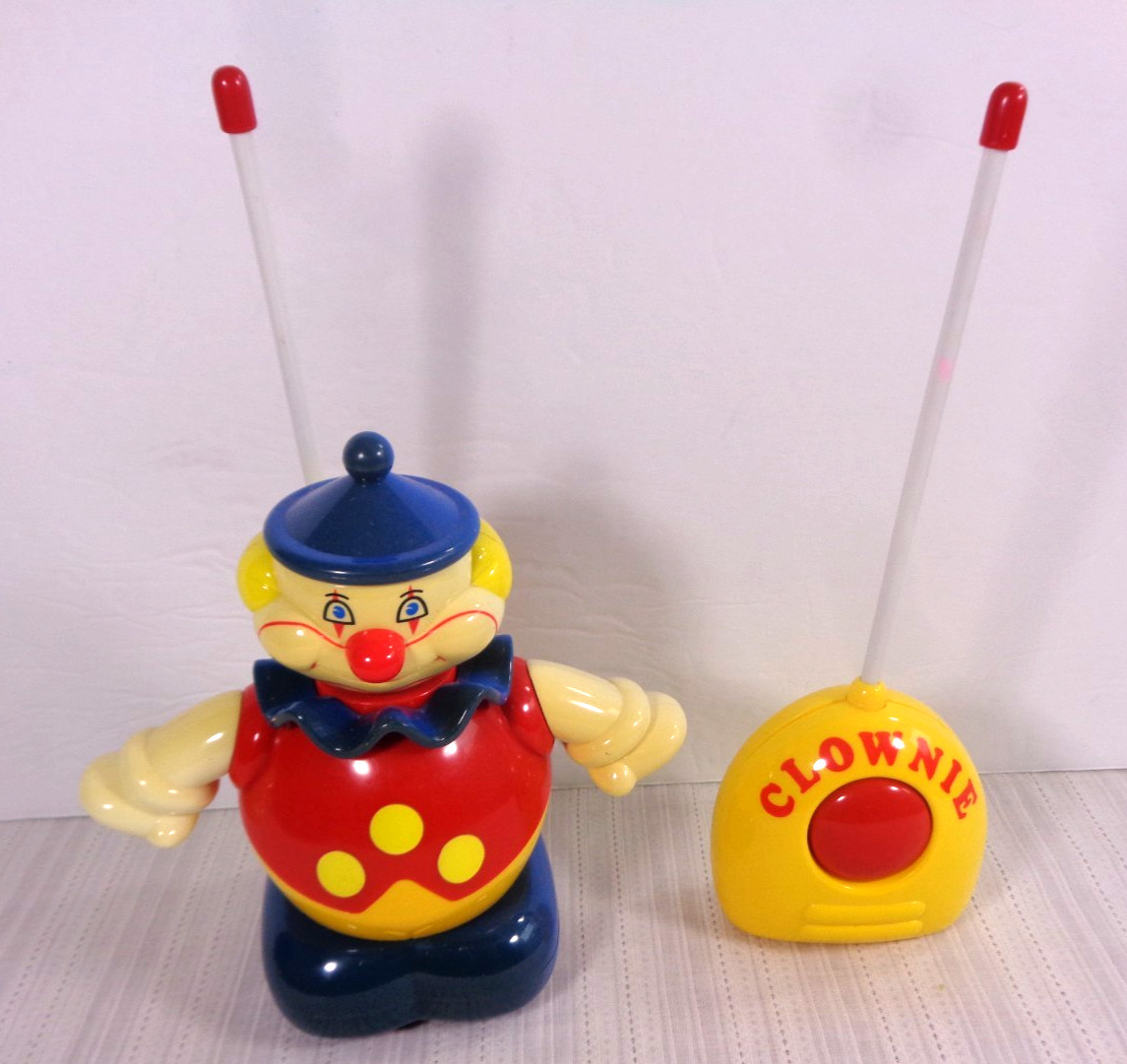 Radio Shack Clownie 1997 Radio Remote Controlled Clown Controller & Batteries VG