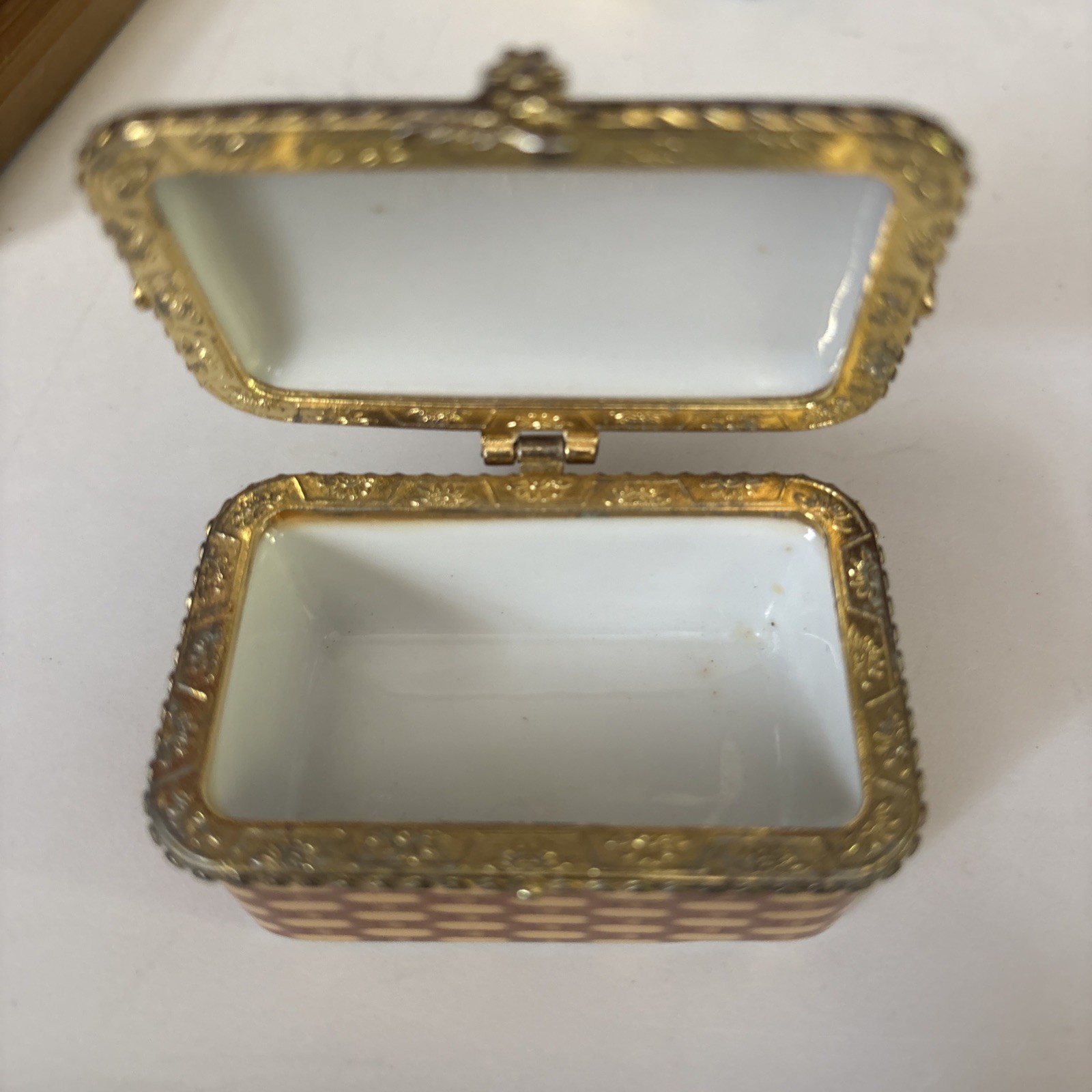 Ceramic Picnic Basket Trinket Box Approximately 2 1/2 Inches Long.