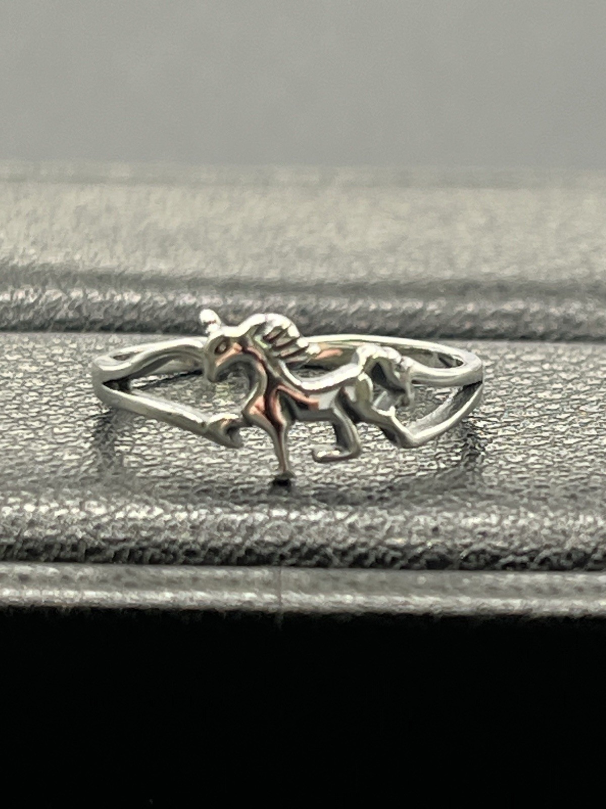 New Condition Sterling Silver Horse Toe Ring 925