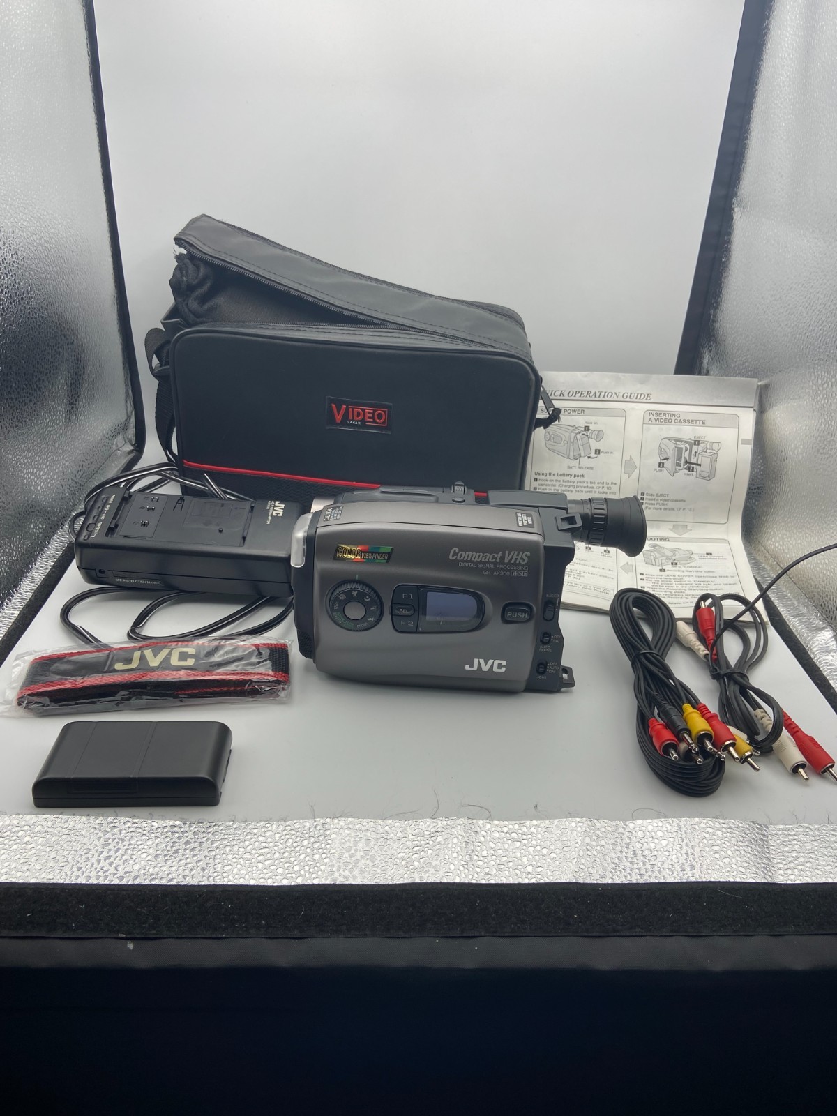 JVC Compact VHS Handheld Camcorder GR-AX900