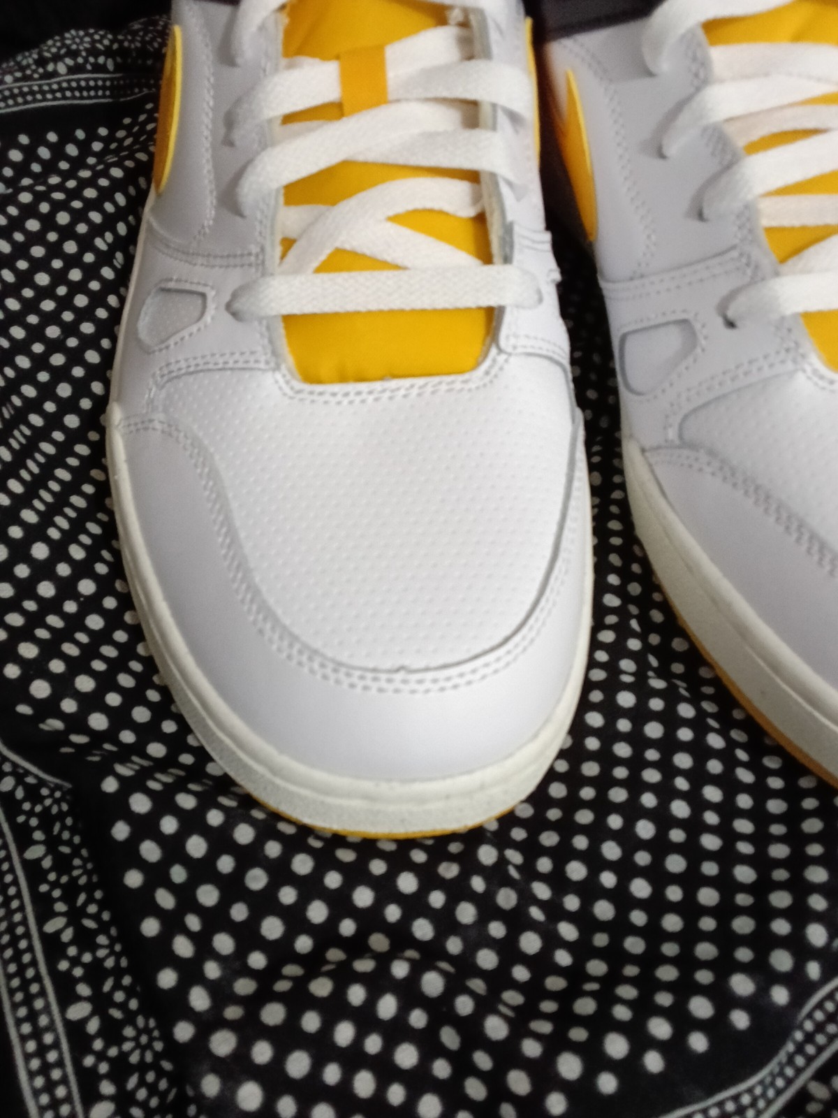 Nike Full Force Low White University Gold Size 12
