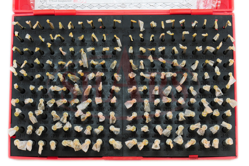 130PCS 12.72-15.30mm & 125PCS 15.32-17.80mm Steel Pin Gage Set Minus R}
