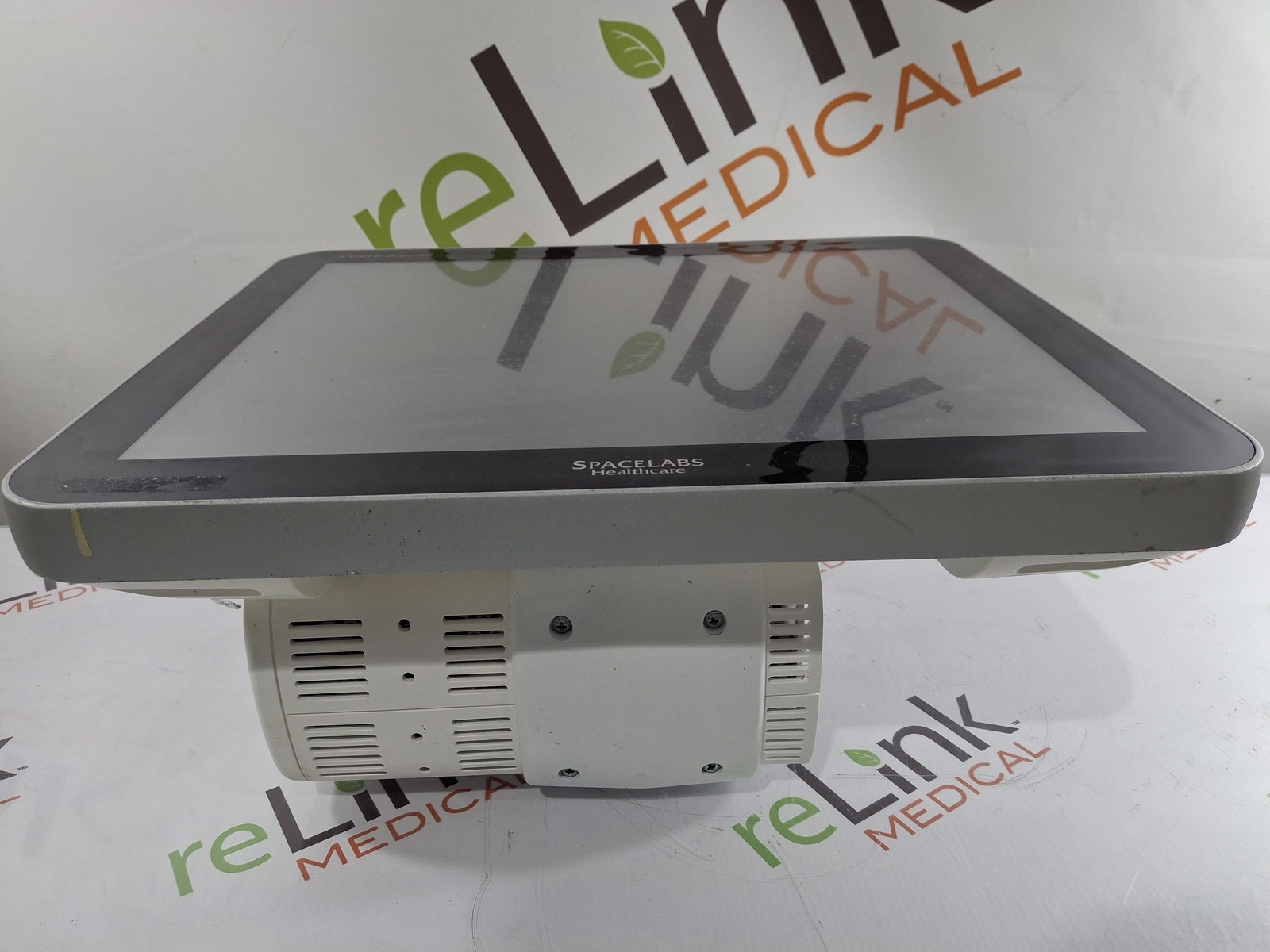 Spacelabs Healthcare Xprezzon Patient Monitor
