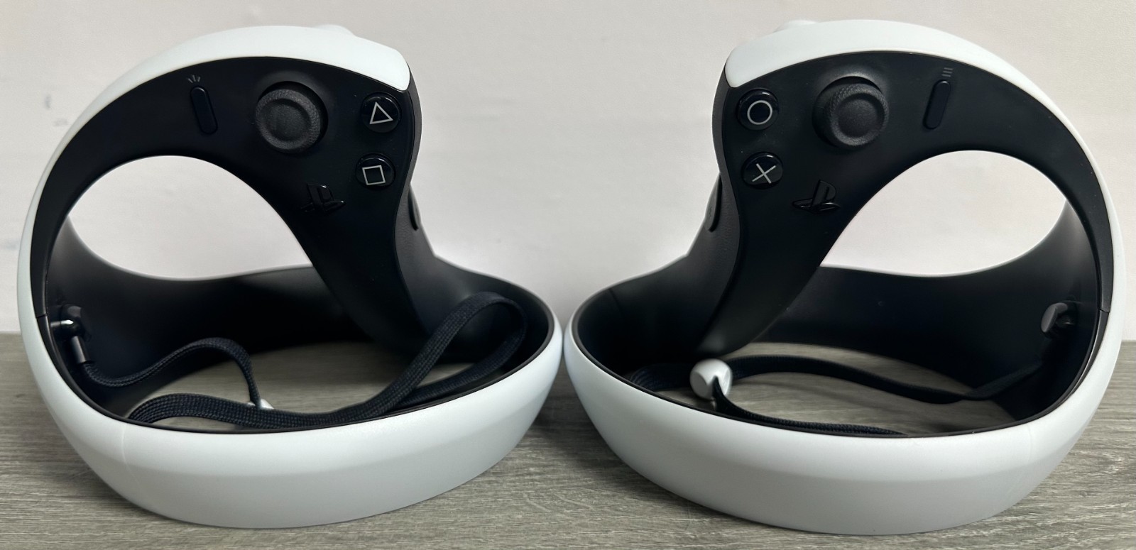 Sony PlayStation VR Virtual Reality VR2 Headset White CFI-ZVR1