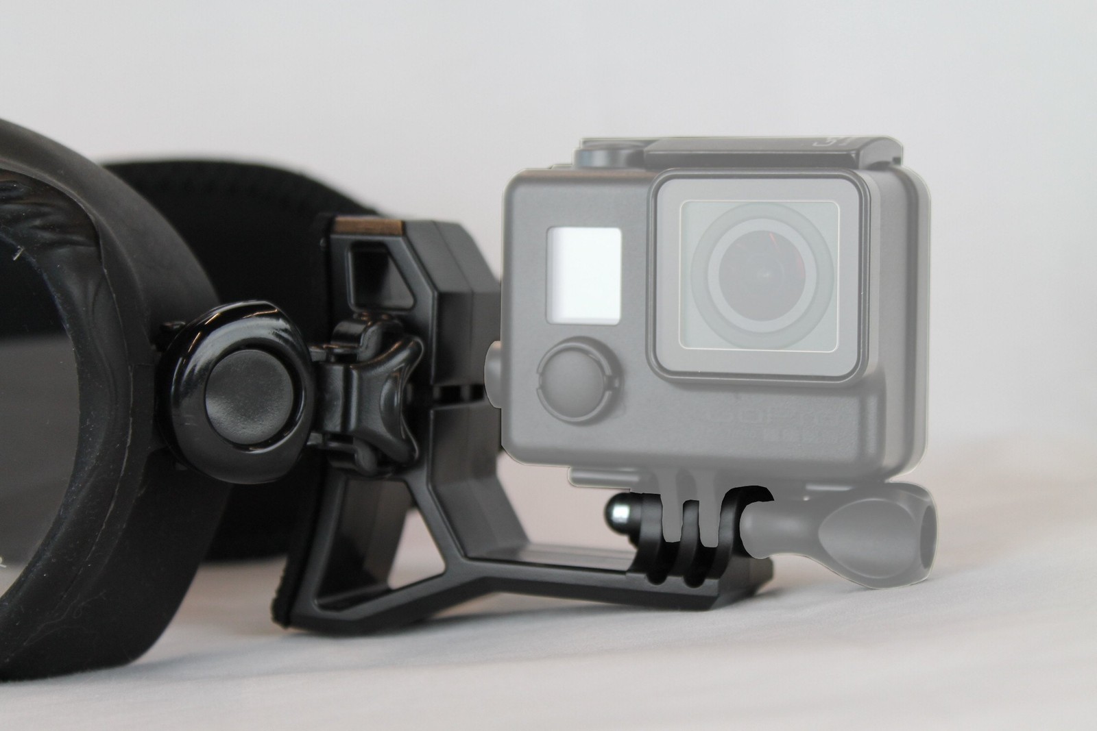 Dive Mount - Strap Action Mount