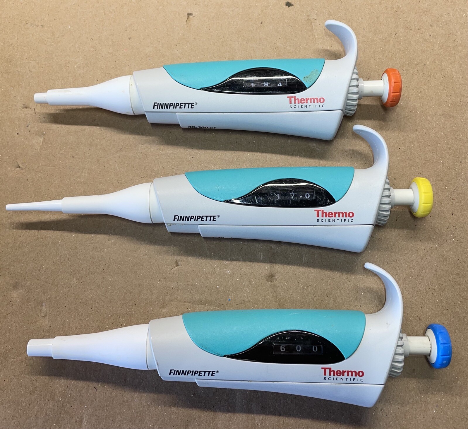 Thermo Scientific Finnpipette Focus Short, 3-30, 30-300, 100-1000 µL, 3-pack