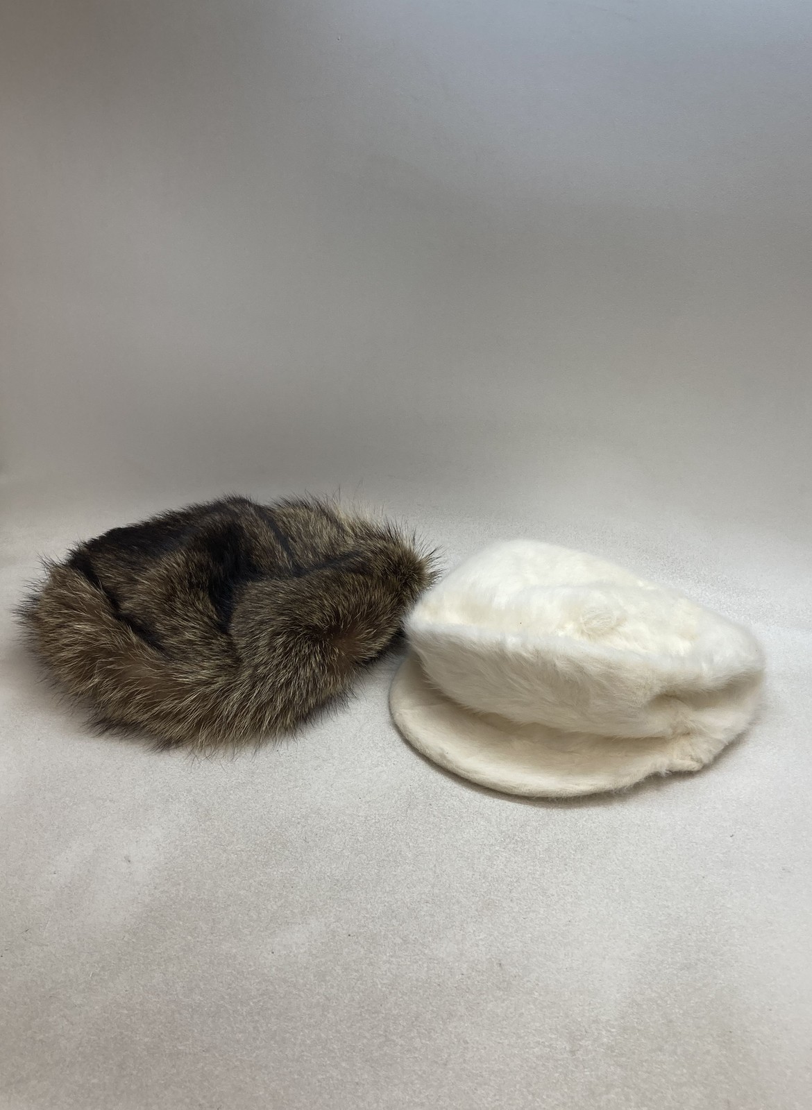 Kangol Women's White Furgora Beret & Astmann Furs Real Fur Hat Lot Sz L