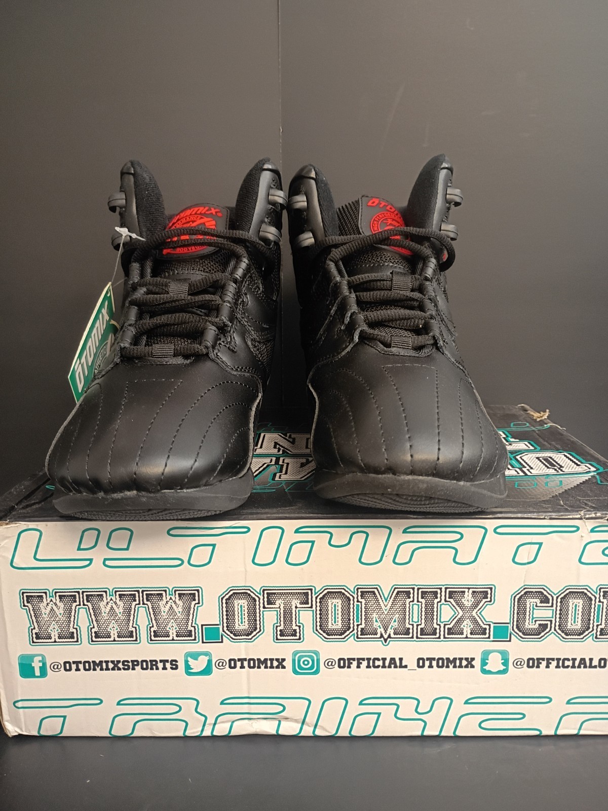 Otomix Ultimate Trainer Shoes Black SIZE Men's 8 Women's 9.5 NWB (Hb129)