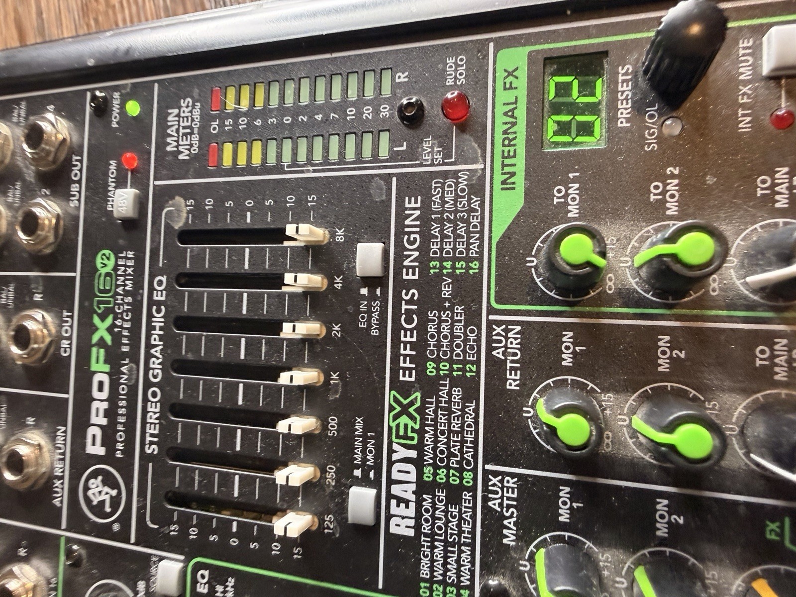 Mackie PROFX22V2 22-Channel FX Mixer - Tested & Working!