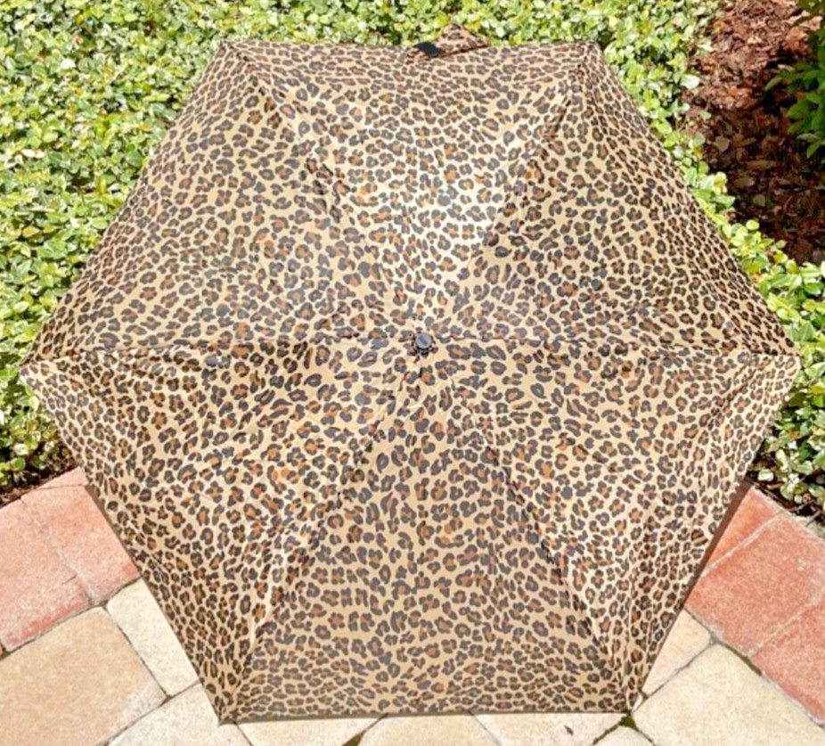 TOTES WOMEN'S UMBRELLA CHEETAH  ECO FRIENDLY 6 inches NWT