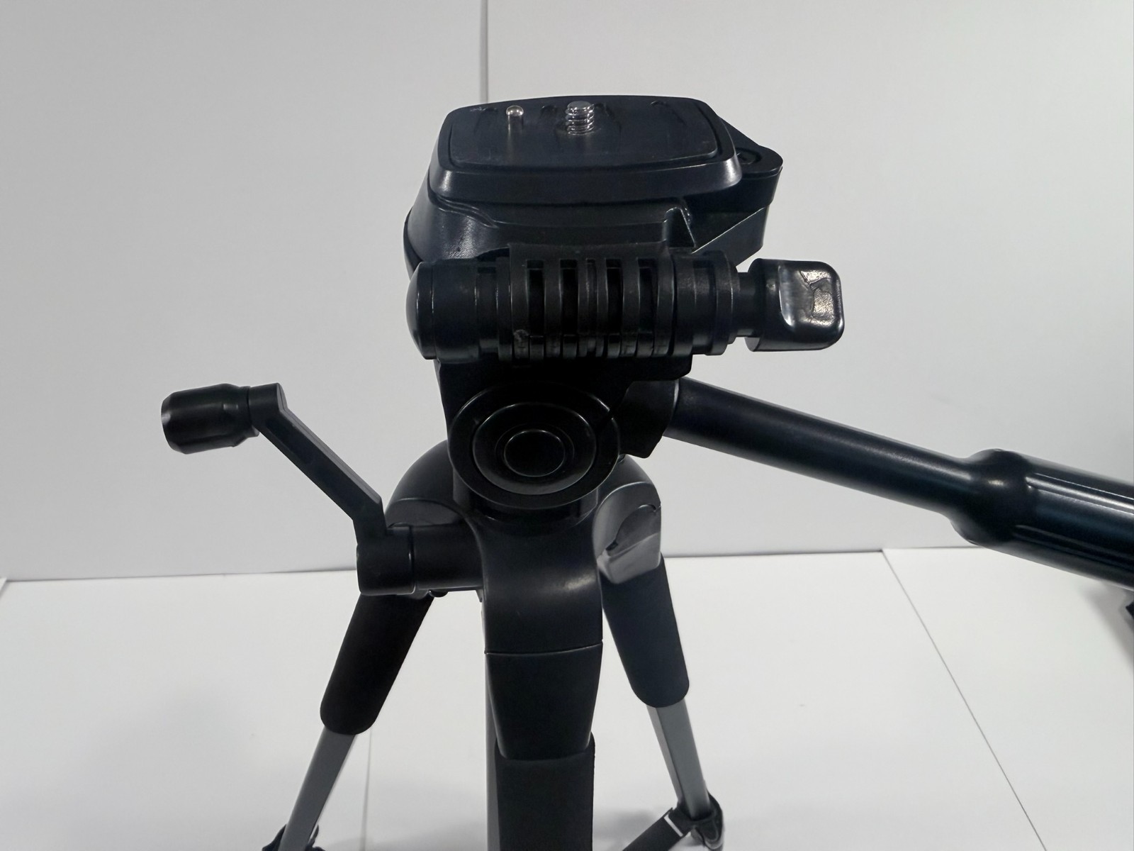 Podcast / Video Creator Studio Bundle – Tripod, Boom Arm, 5x7 Green Screen