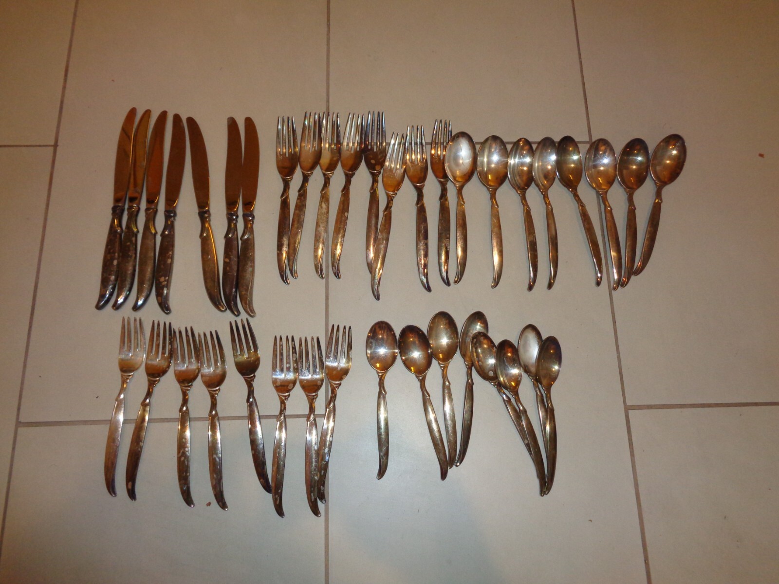 1847 Rogers FLAIR International Silver plate Flatware Set 39 Pieces