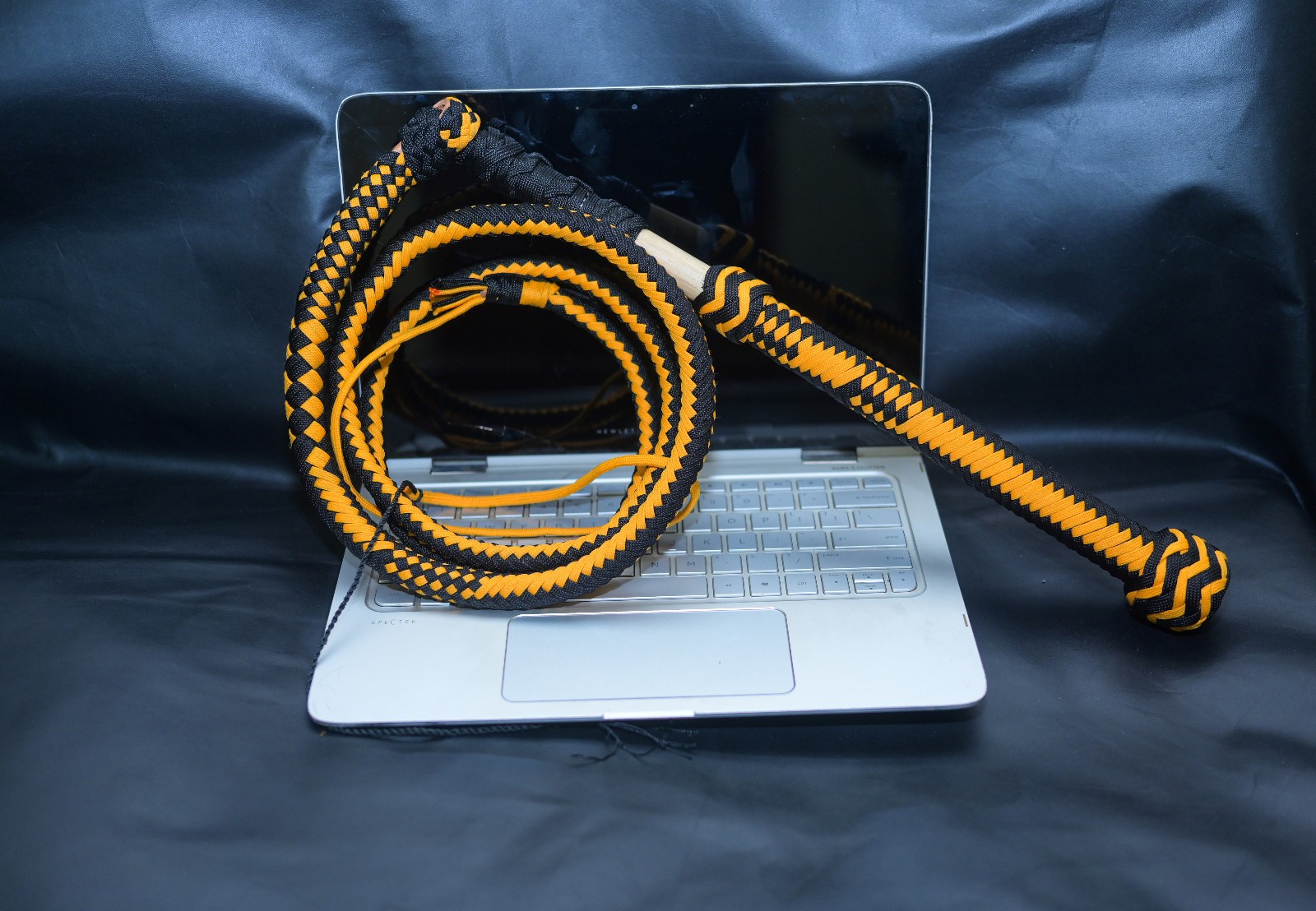 Paracord Nylon Australian Stock Whip 2.5ft to 24ft long 18 inches wood handle
