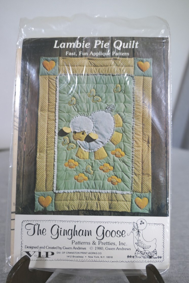 NEW 1980 Gingham Goose Applique Baby Crib Quilt Pattern "Lambie Pie" GGP016 USA